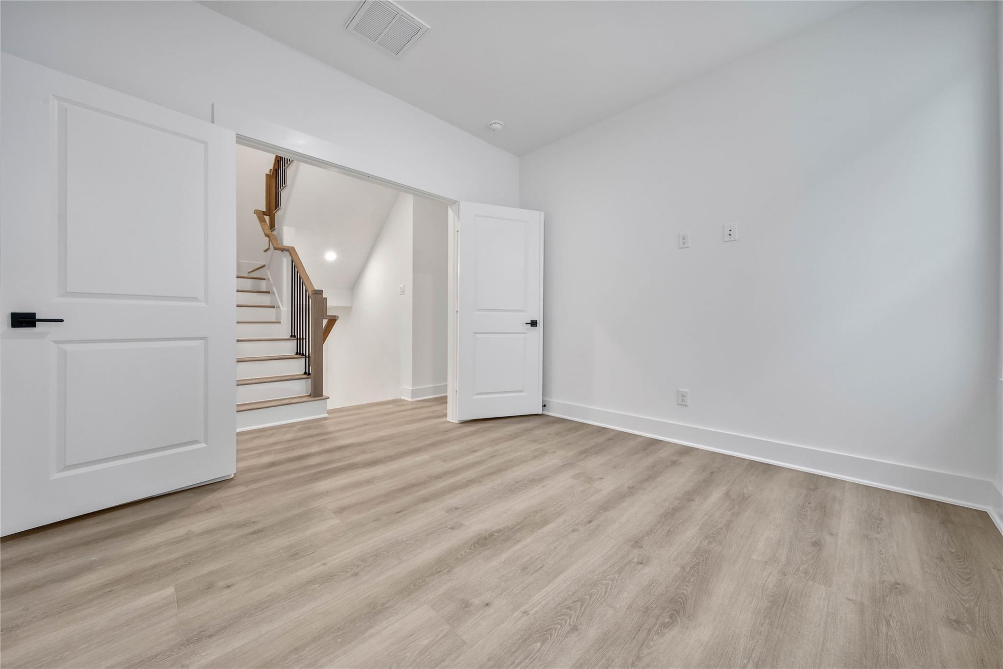 7705 Inwood Grove Lane