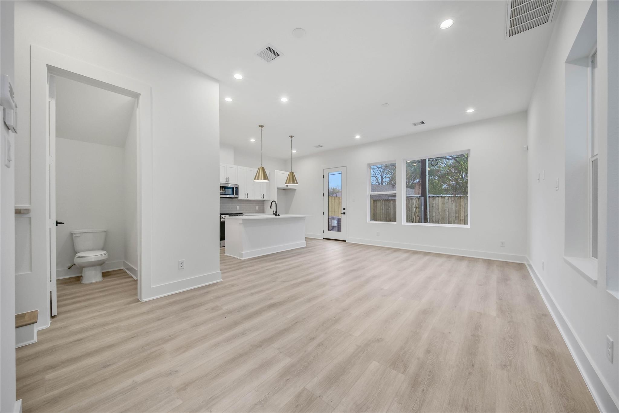 7705 Inwood Grove Lane