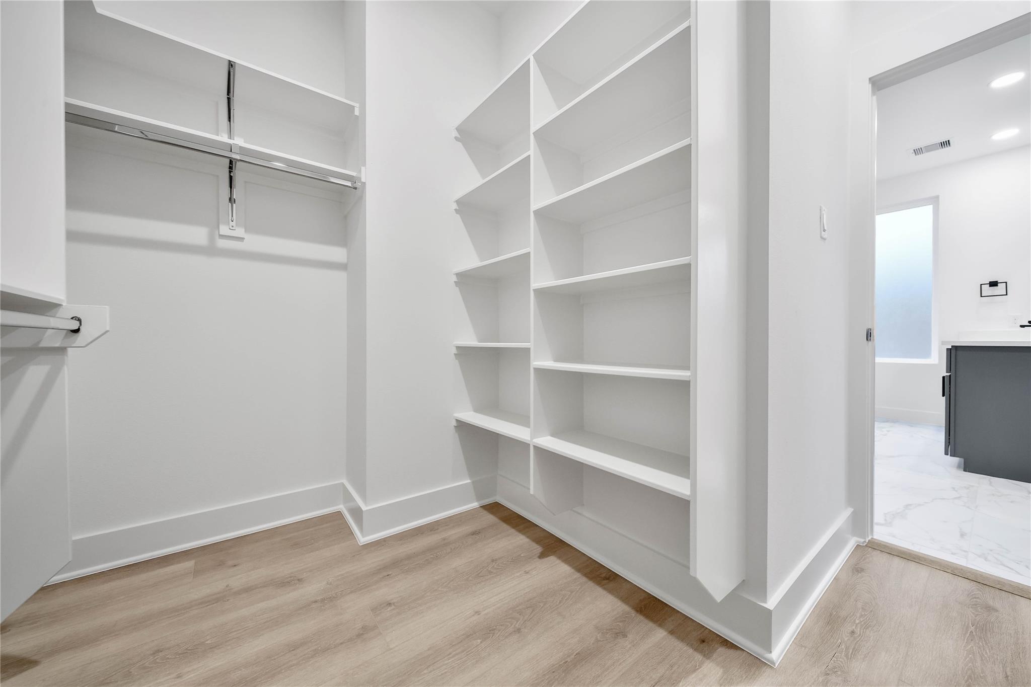 7705 Inwood Grove Lane