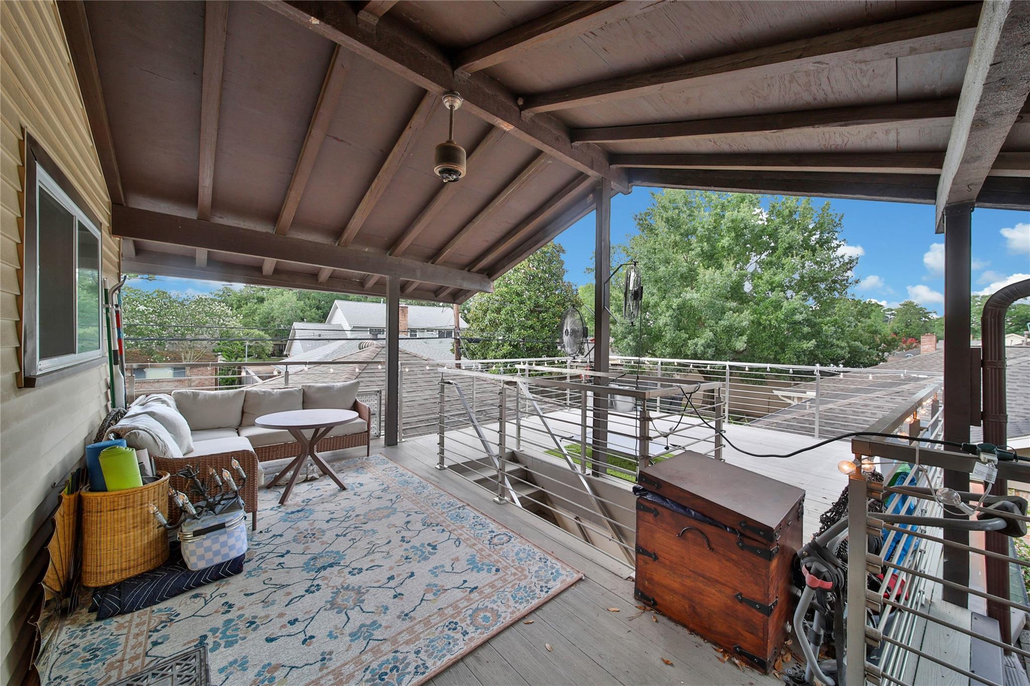 1030 Chantilly Lane