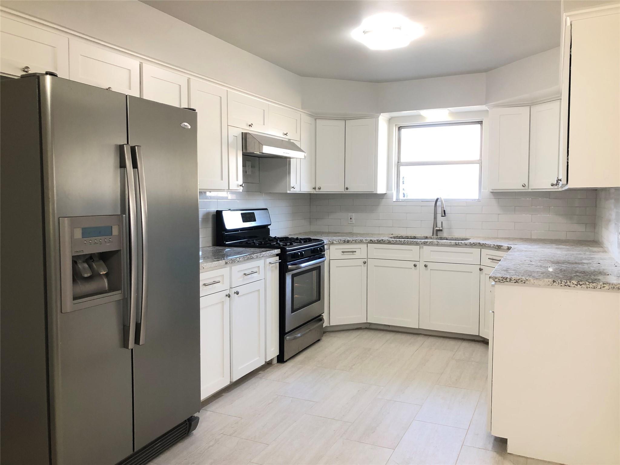 5005 De Milo Drive