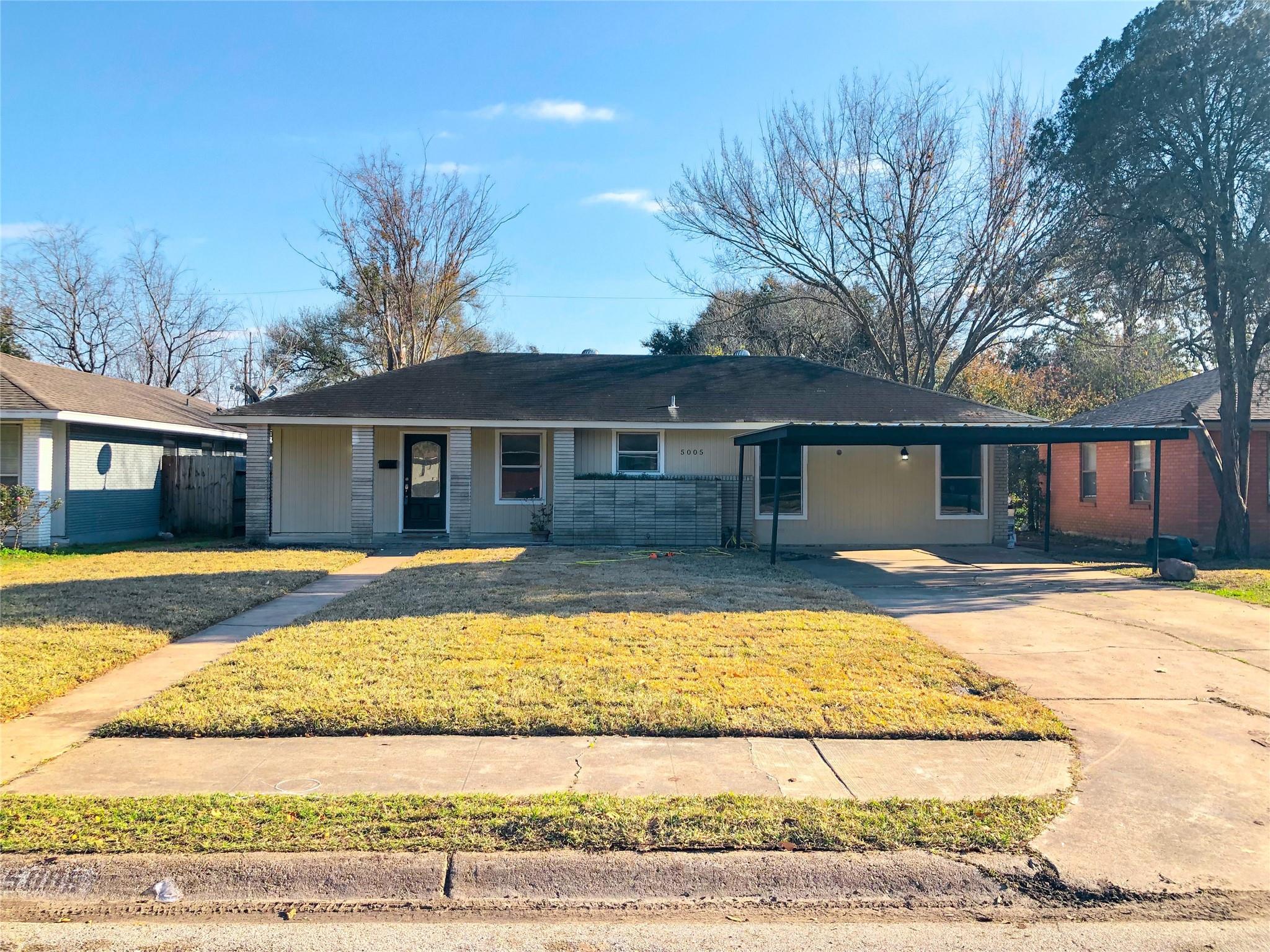 5005 De Milo Drive