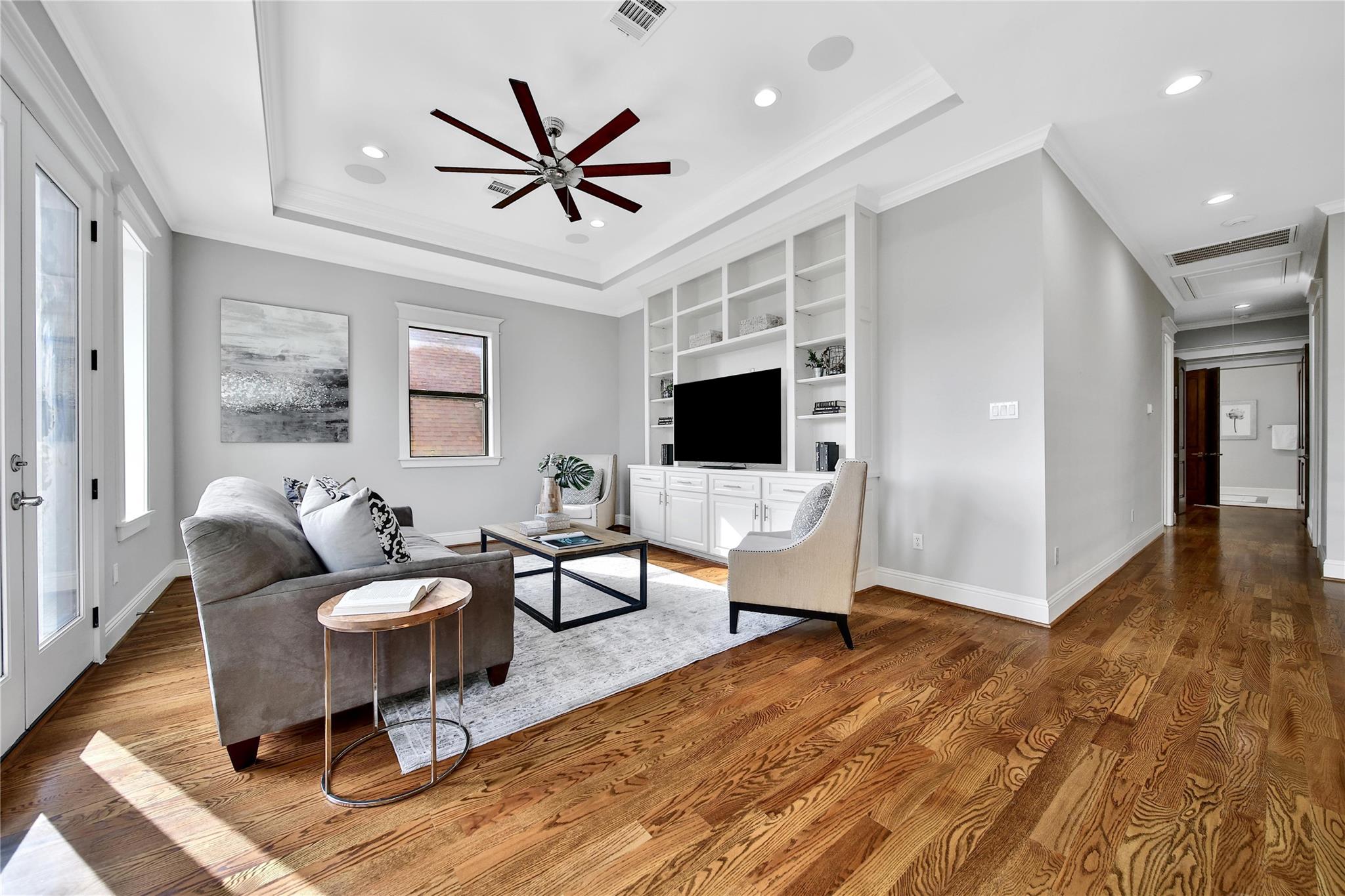 1367 Woodcrest Drive