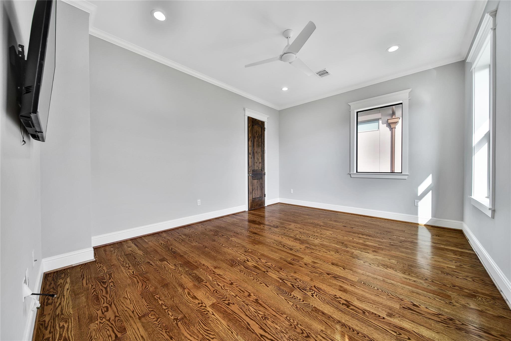 1367 Woodcrest Drive