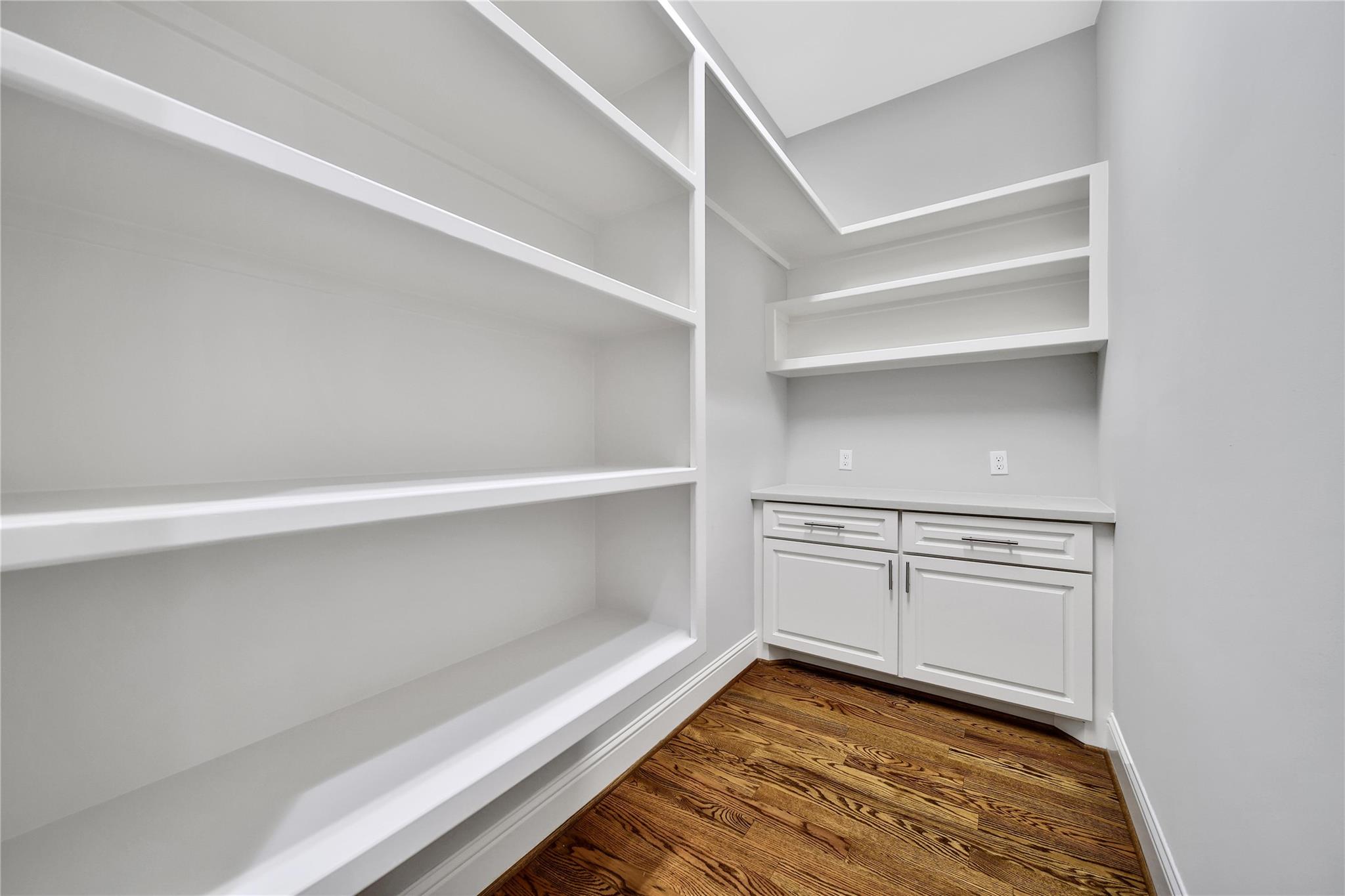 1367 Woodcrest Drive
