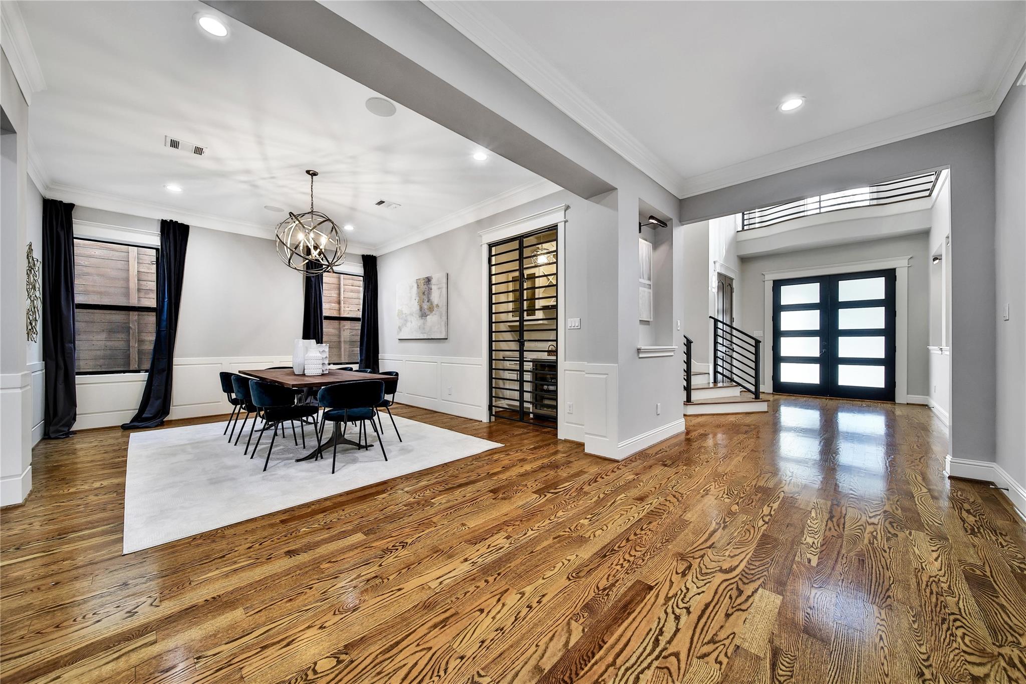 1367 Woodcrest Drive