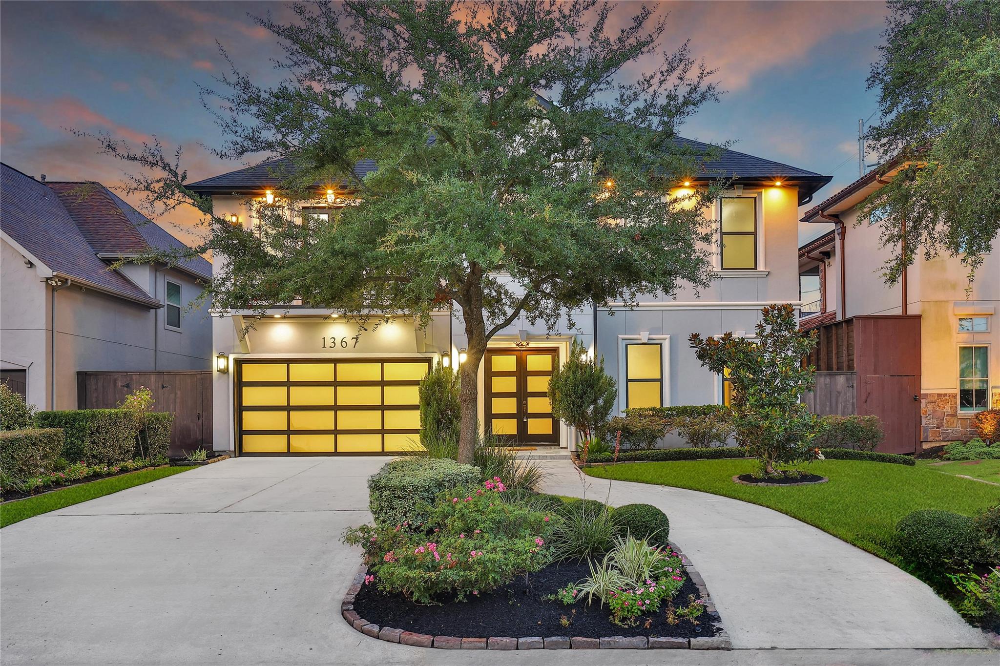 1367 Woodcrest Drive
