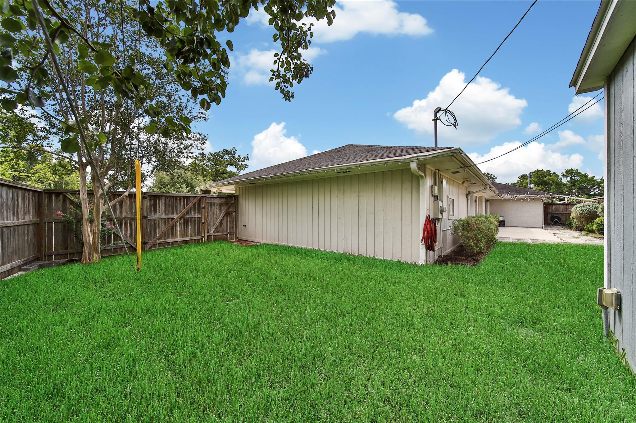 1503 W T C Jester Boulevard