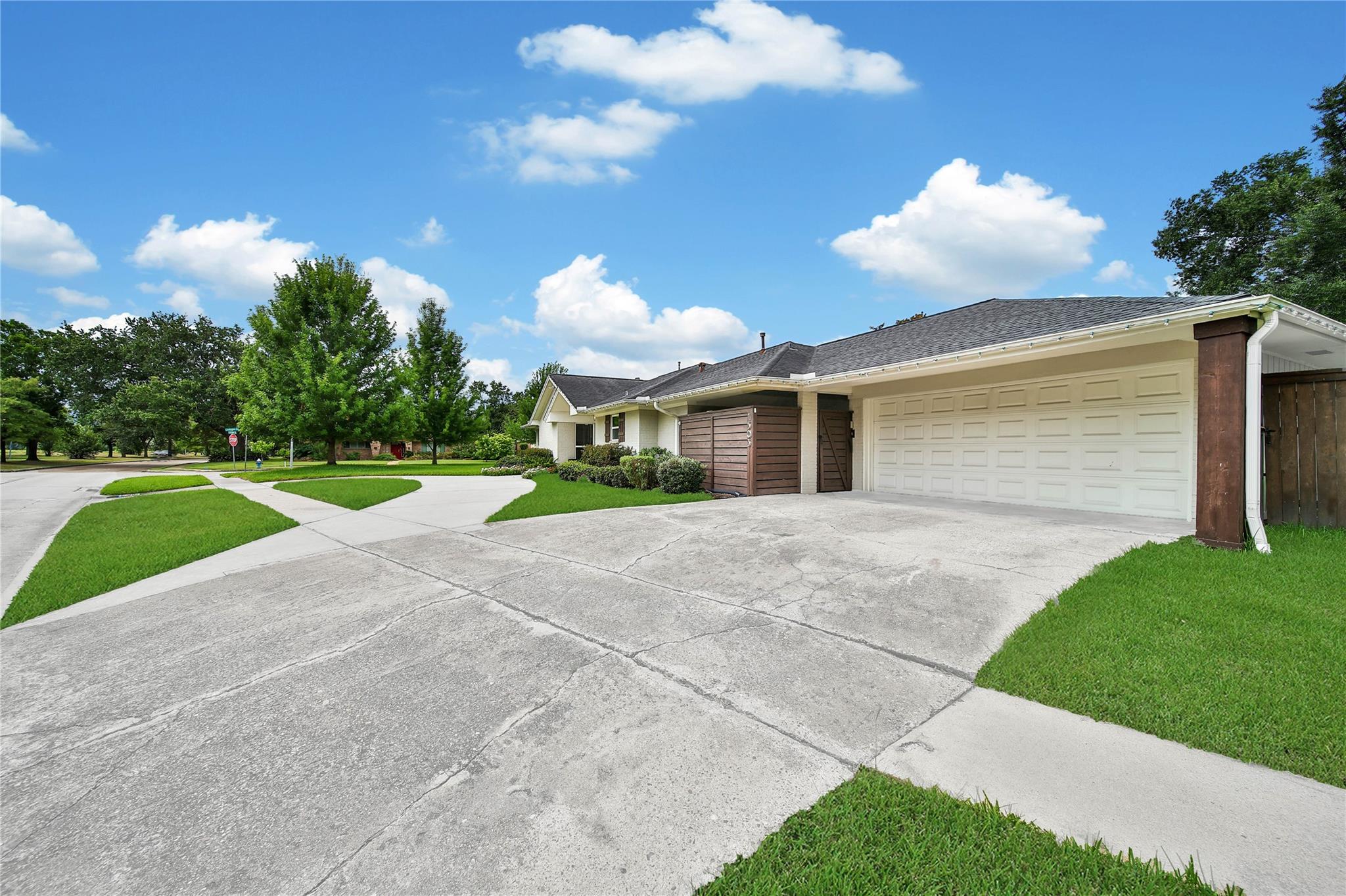 1503 W T C Jester Boulevard