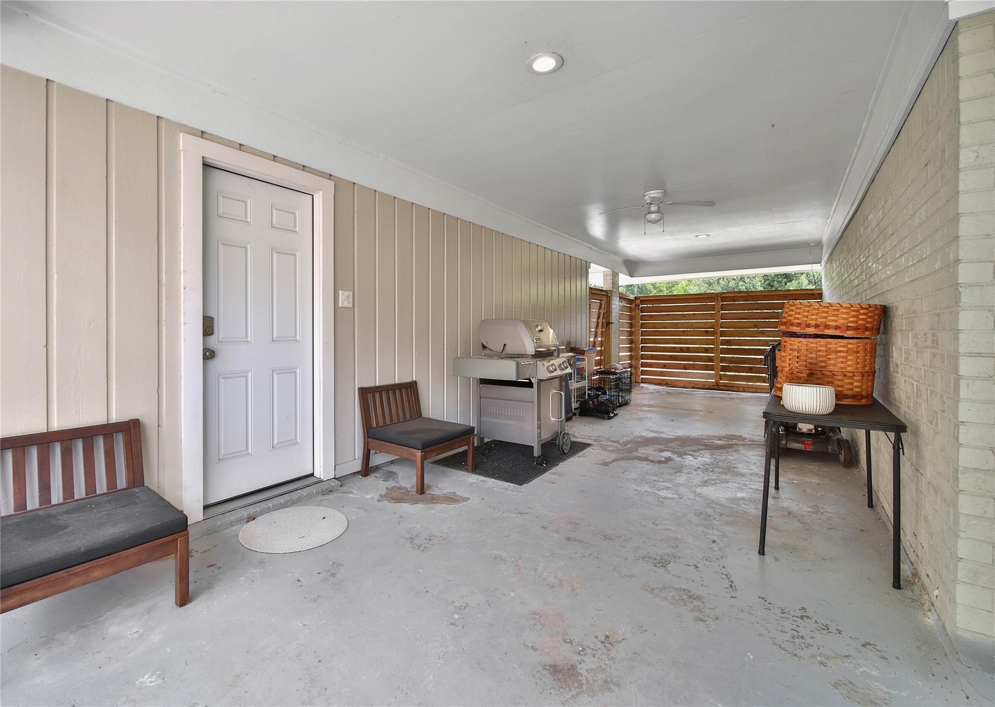 1503 W T C Jester Boulevard