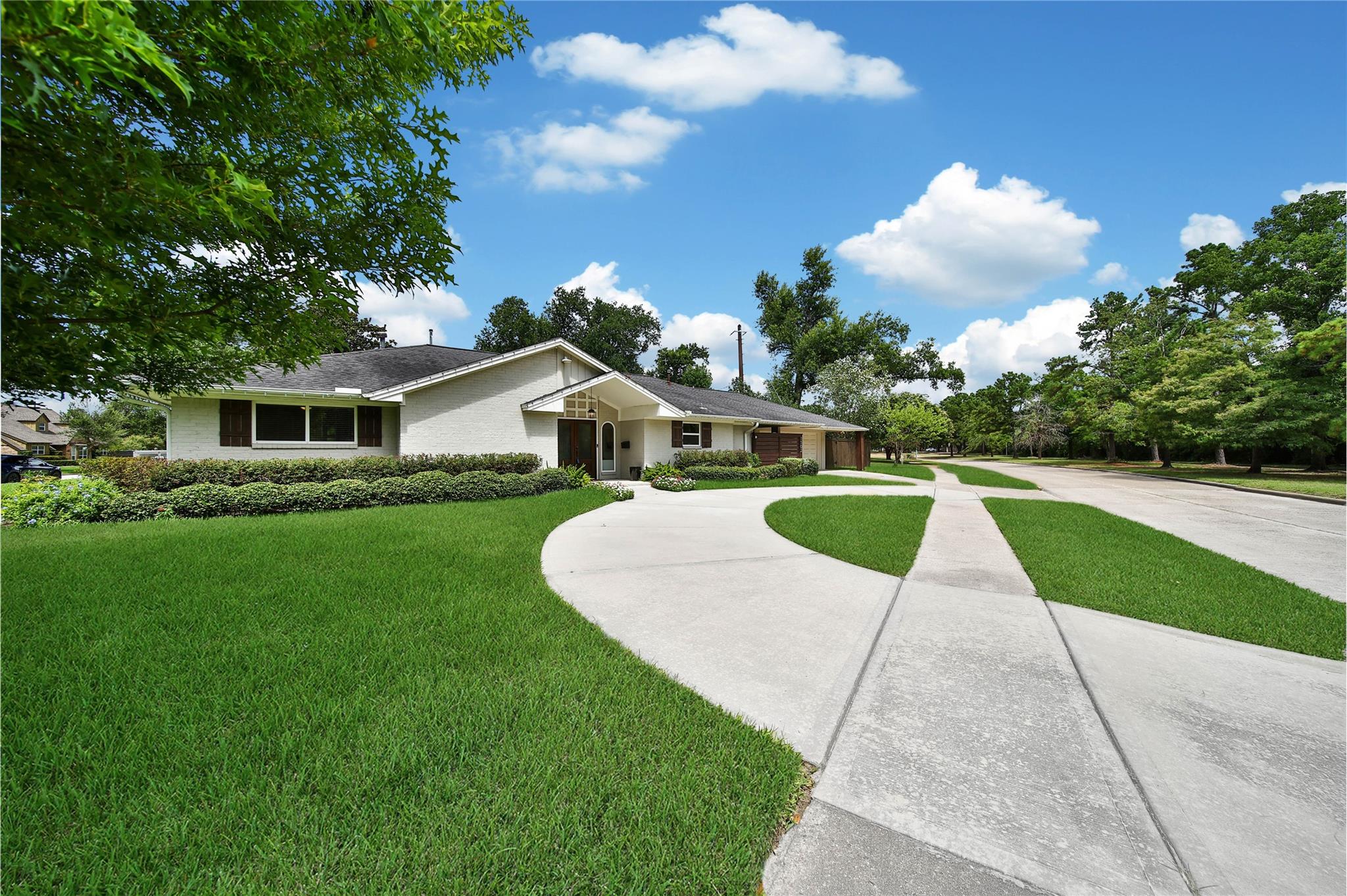 1503 W T C Jester Boulevard