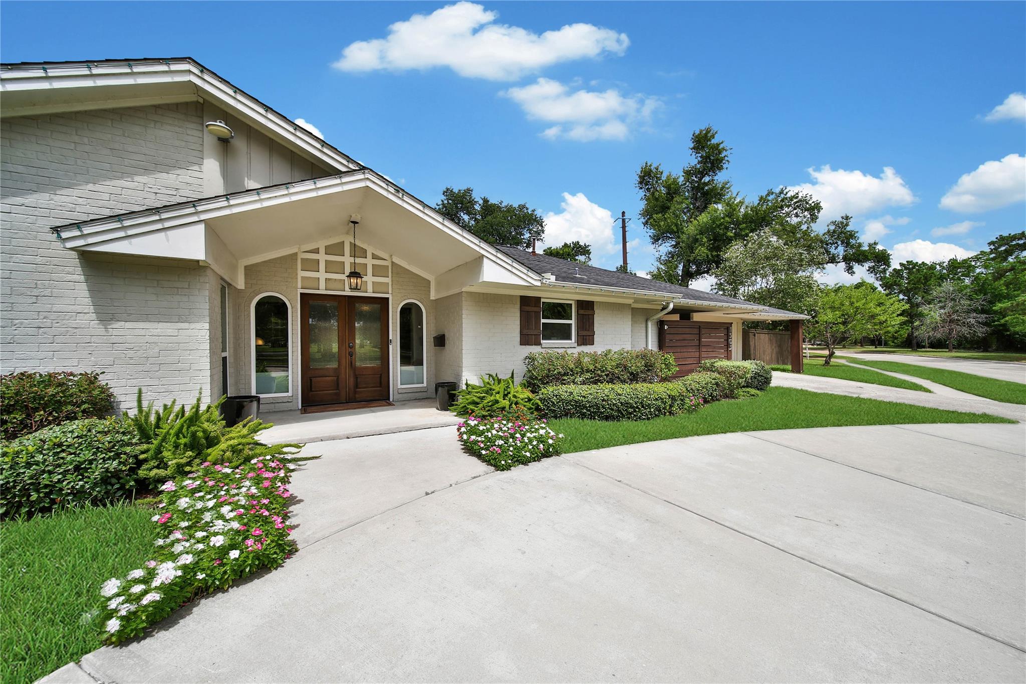 1503 W T C Jester Boulevard