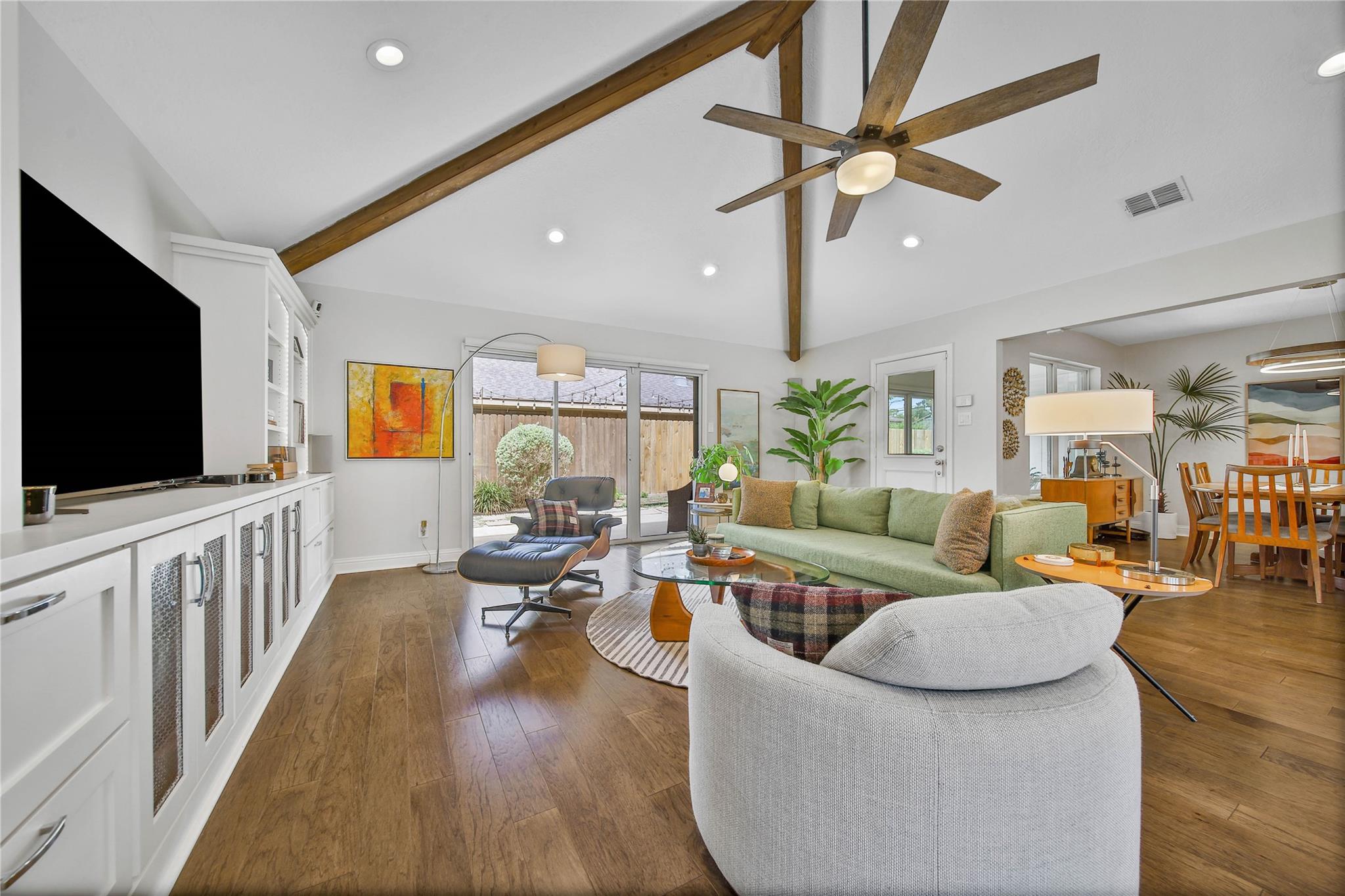 1503 W T C Jester Boulevard