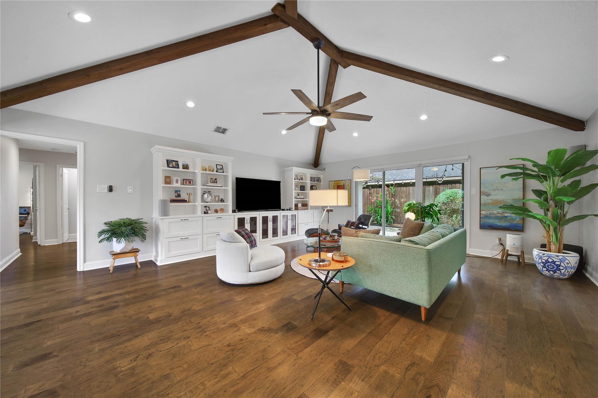 1503 W T C Jester Boulevard