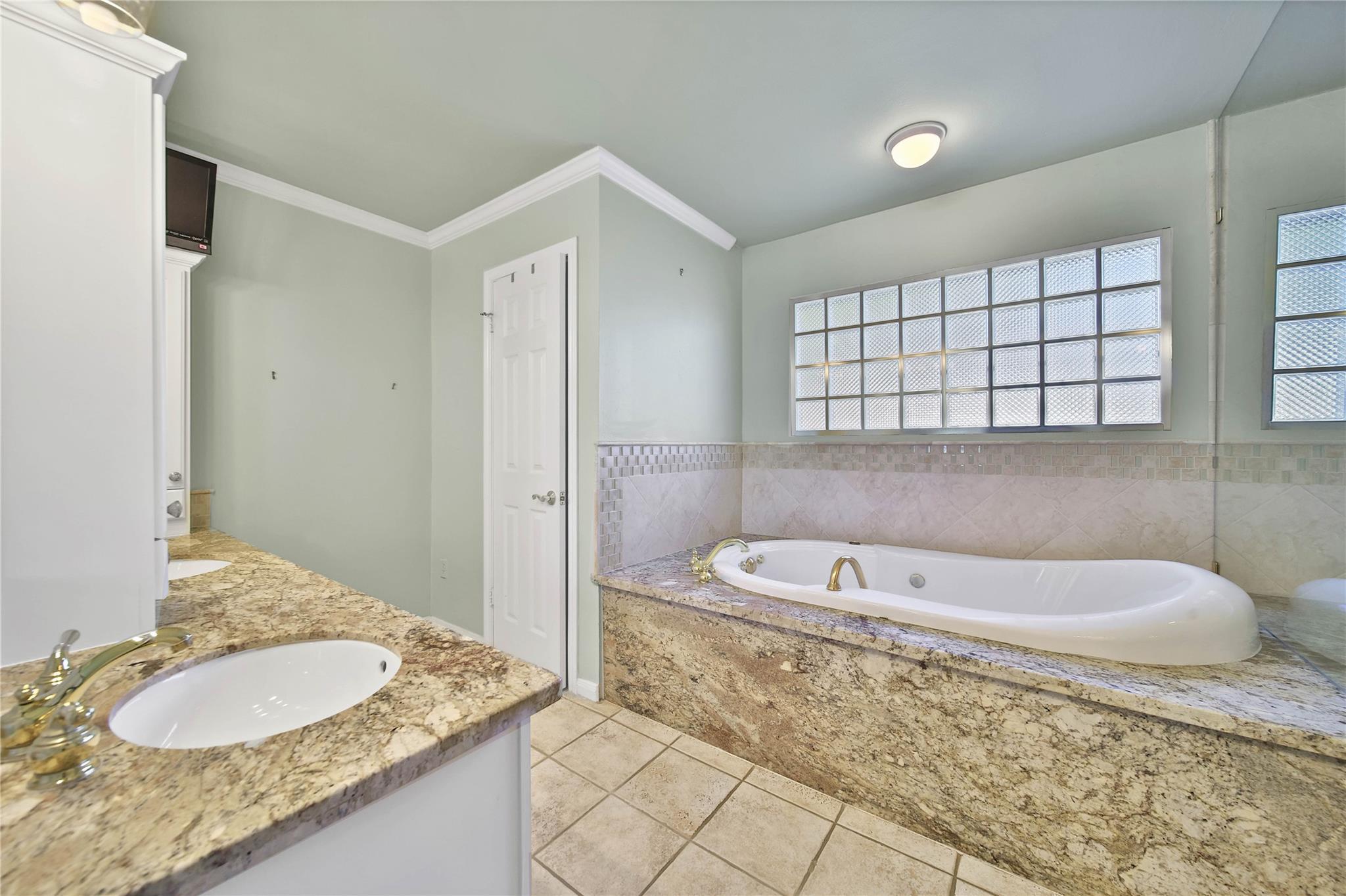 1147 Thornton Road