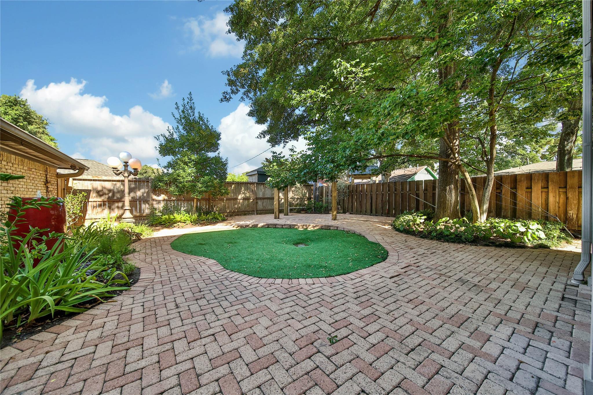 1147 Thornton Road