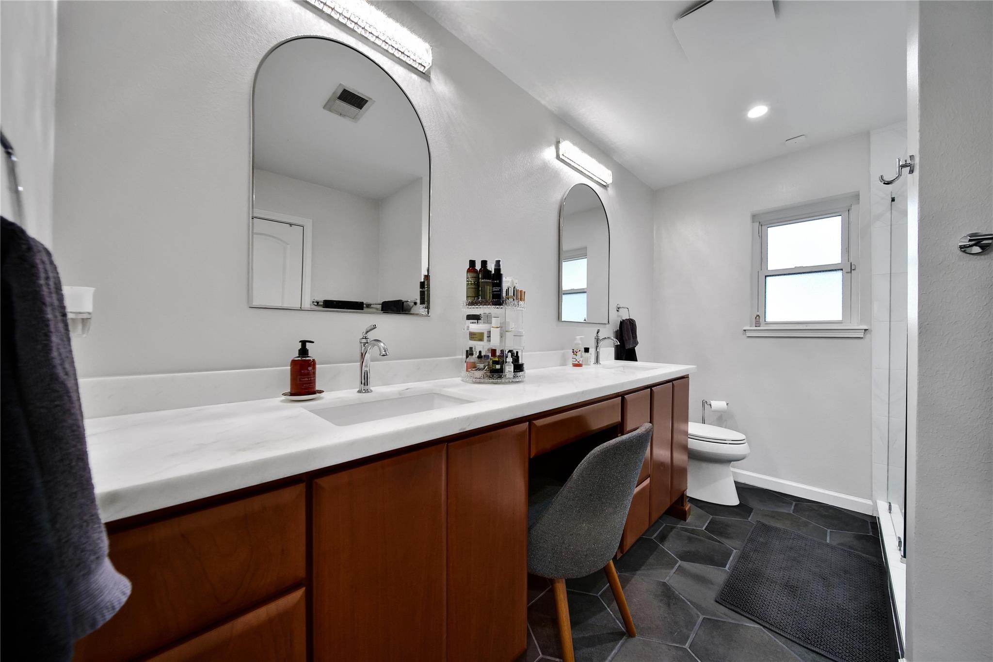 1018 Candlelight Lane