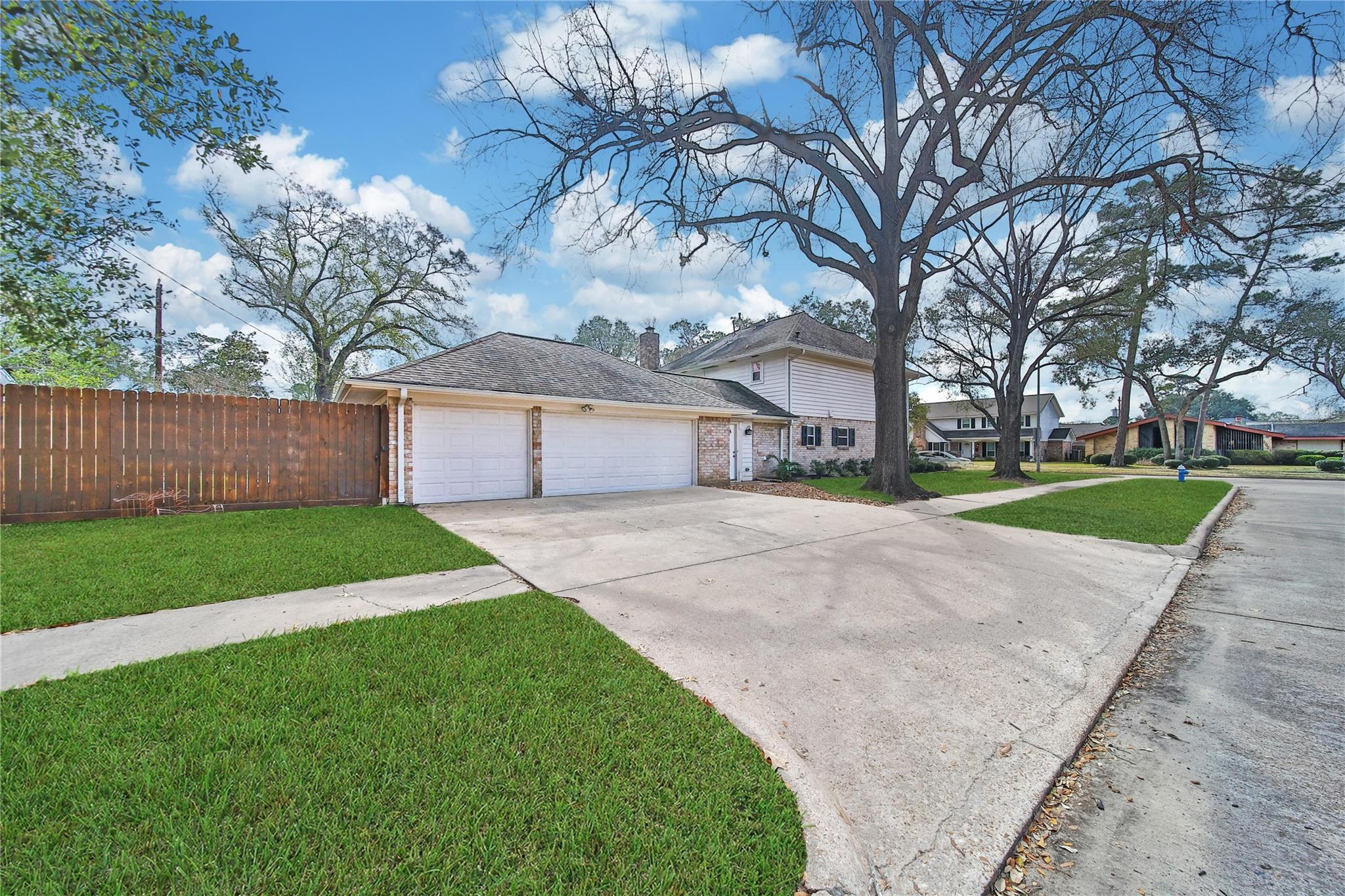 1018 Candlelight Lane