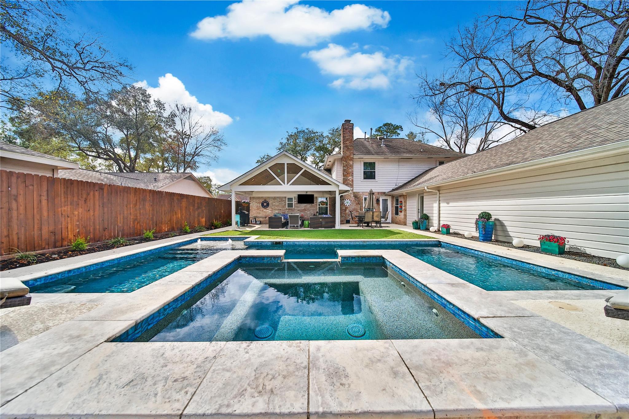 1018 Candlelight Lane