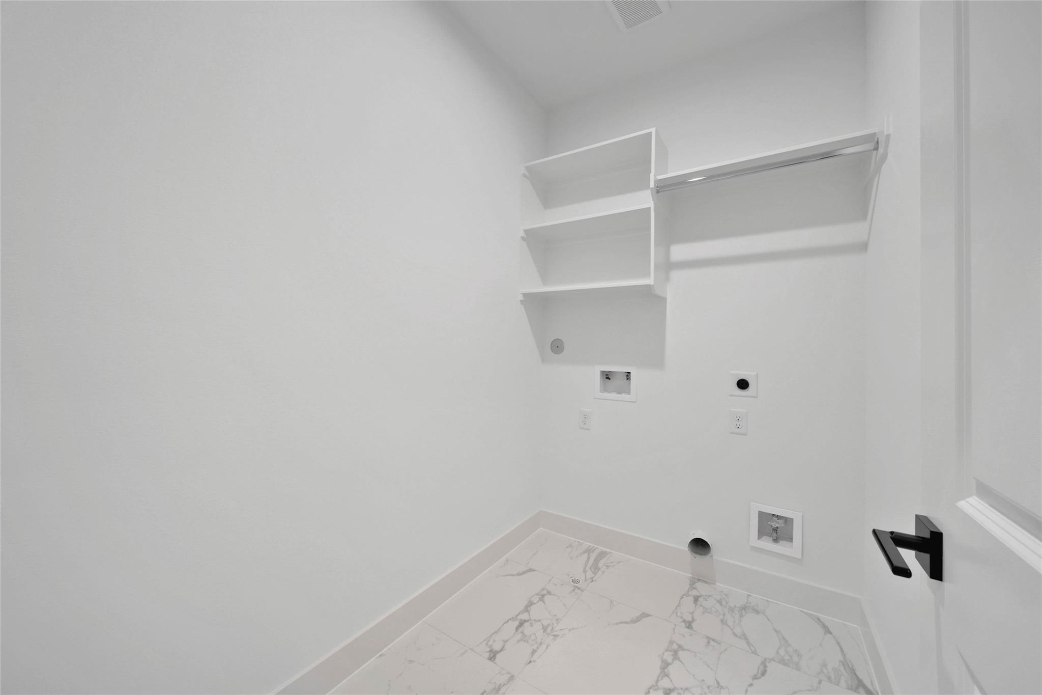 7707 Inwood Grove Lane