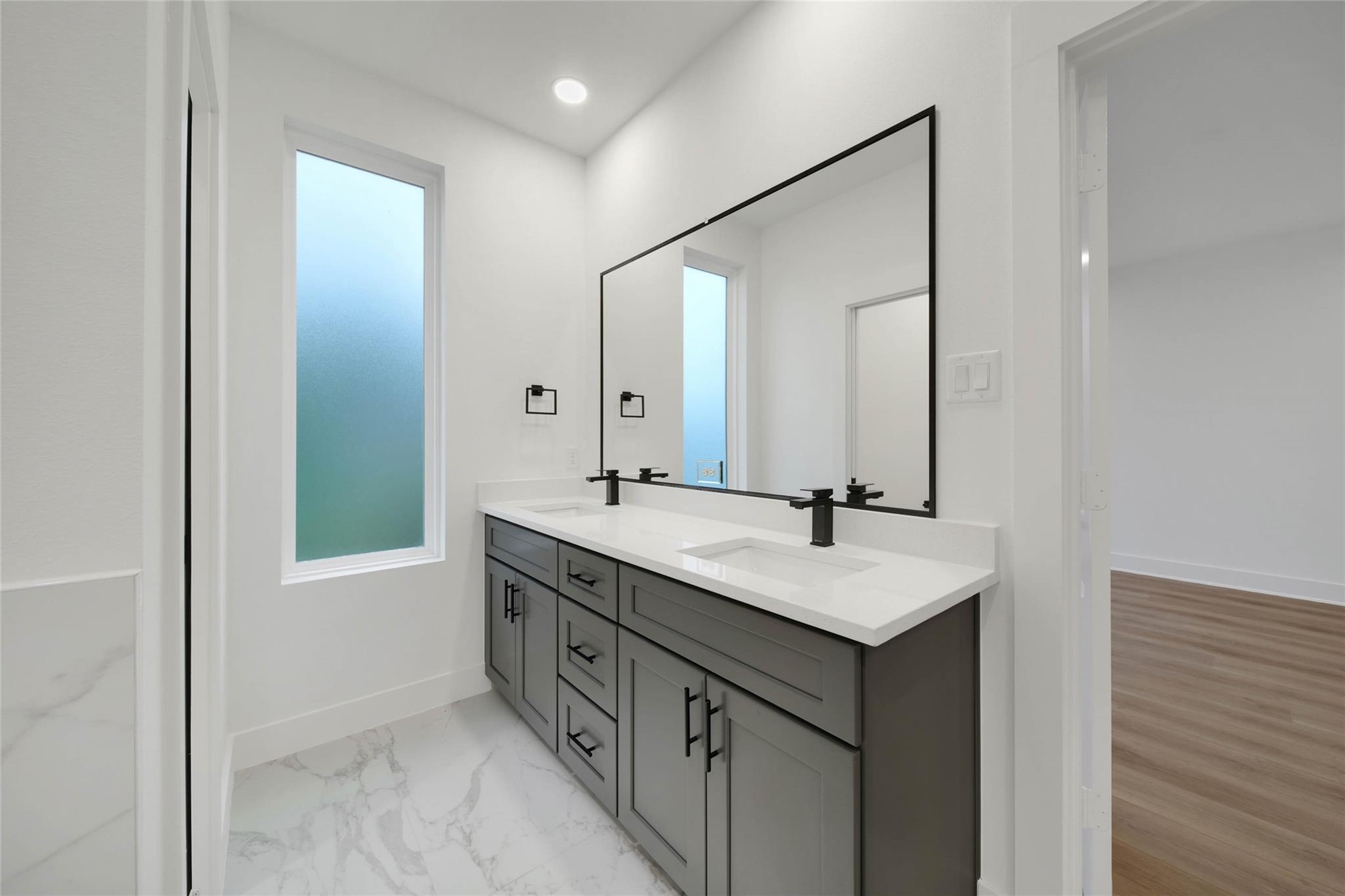 7707 Inwood Grove Lane