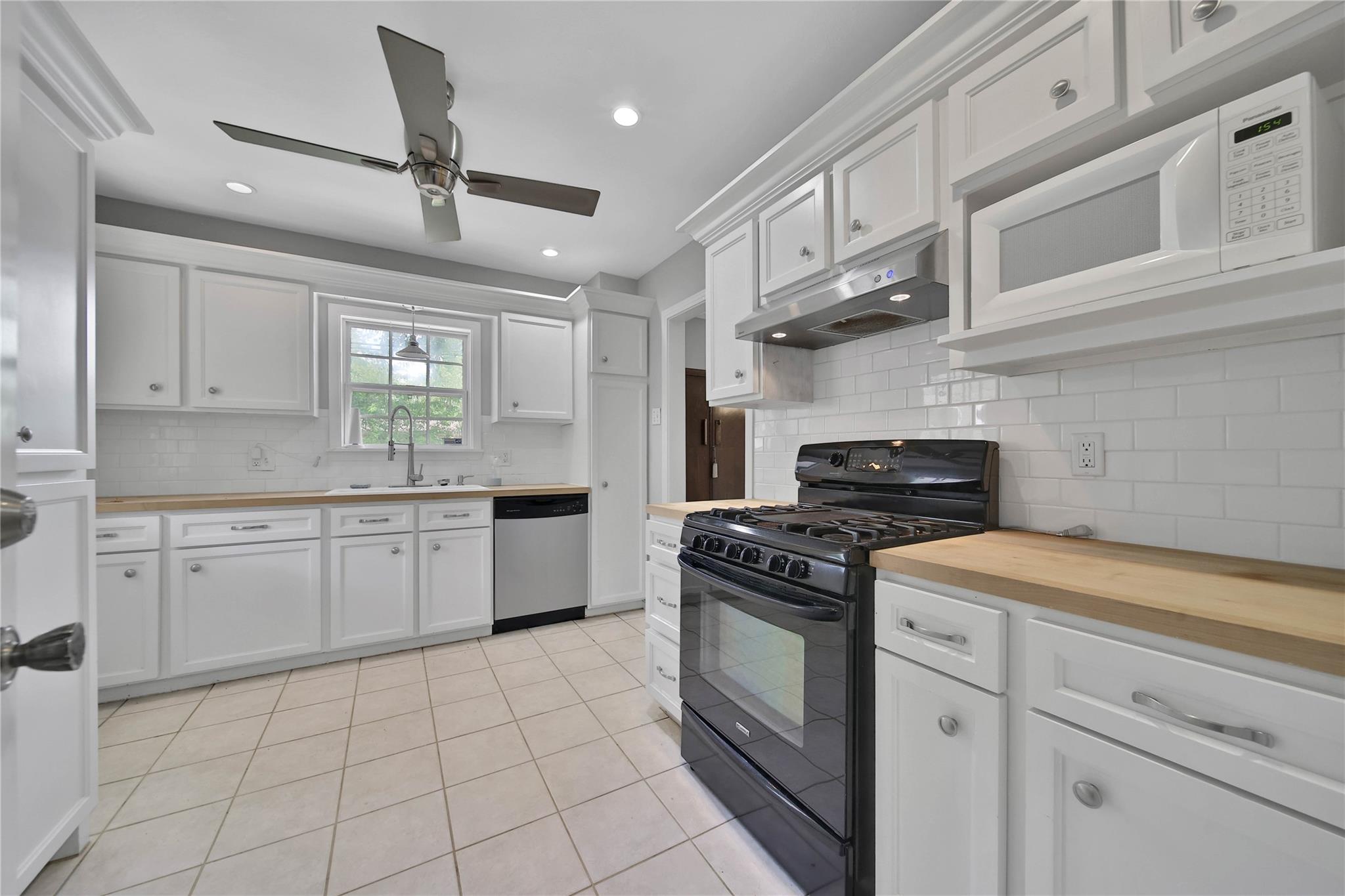 1038 Lamonte Lane