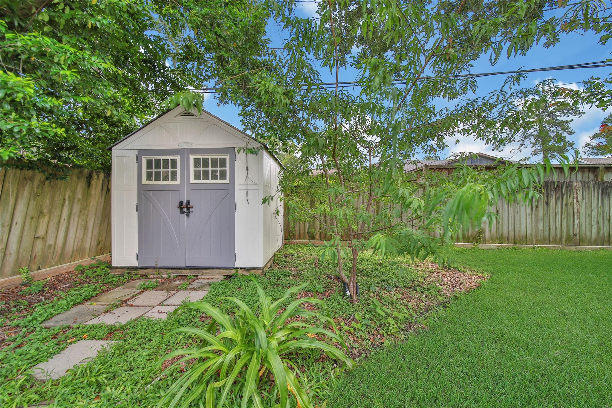 1038 Lamonte Lane