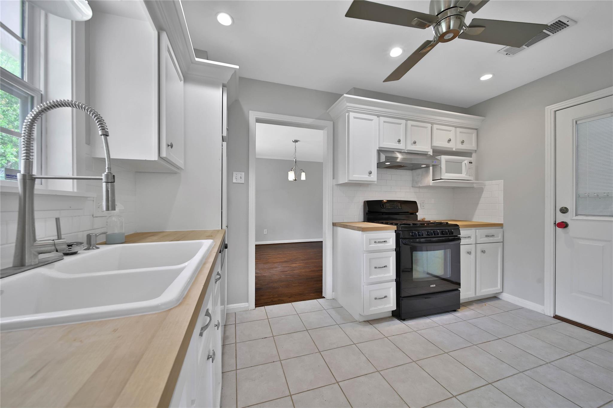 1038 Lamonte Lane