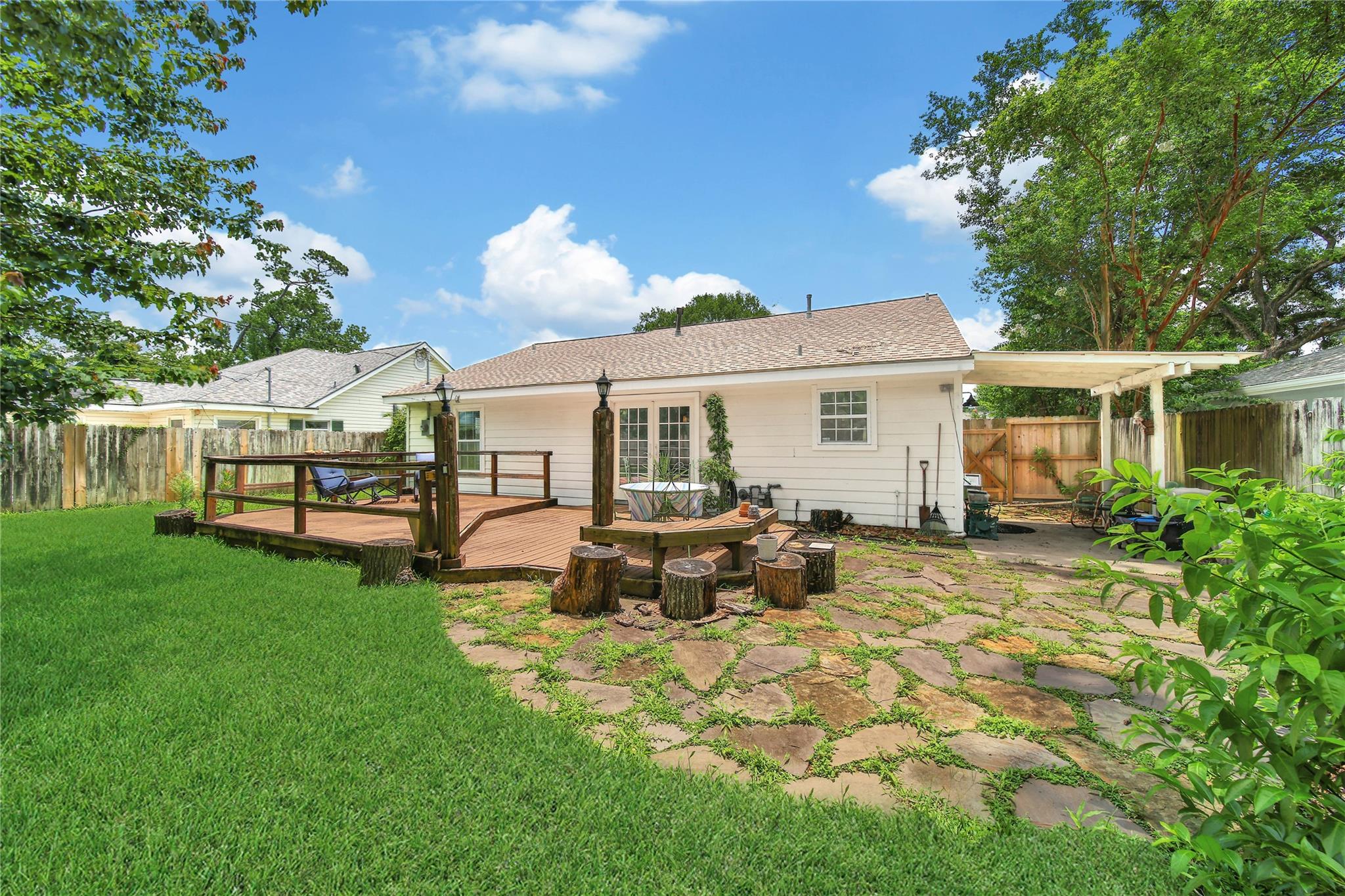 1038 Lamonte Lane