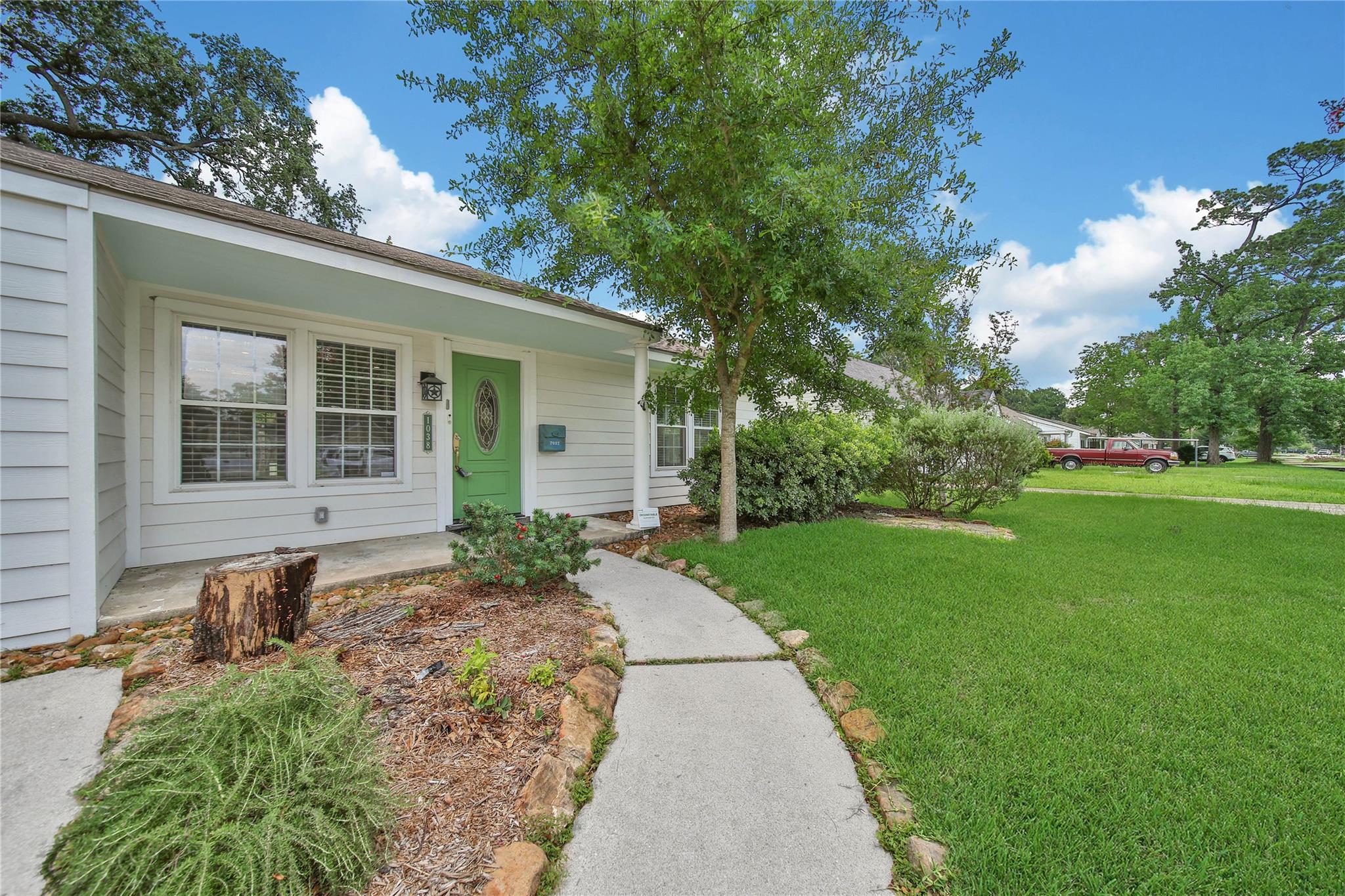 1038 Lamonte Lane