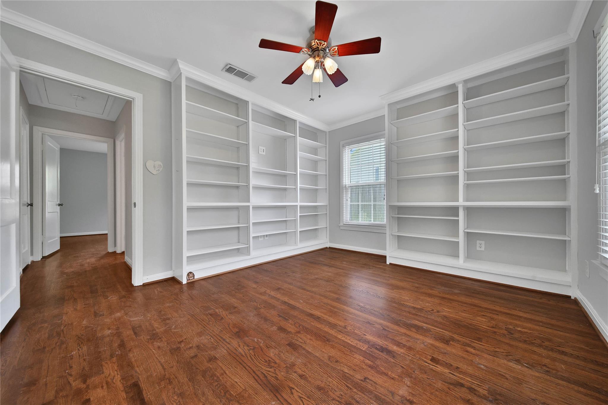 1038 Lamonte Lane