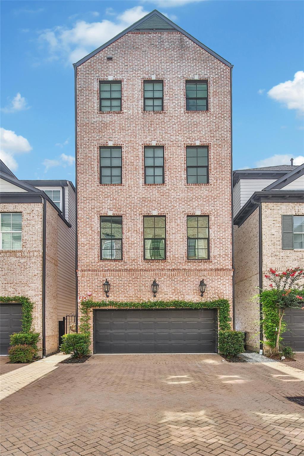 1315 Hunters Meadow Lane