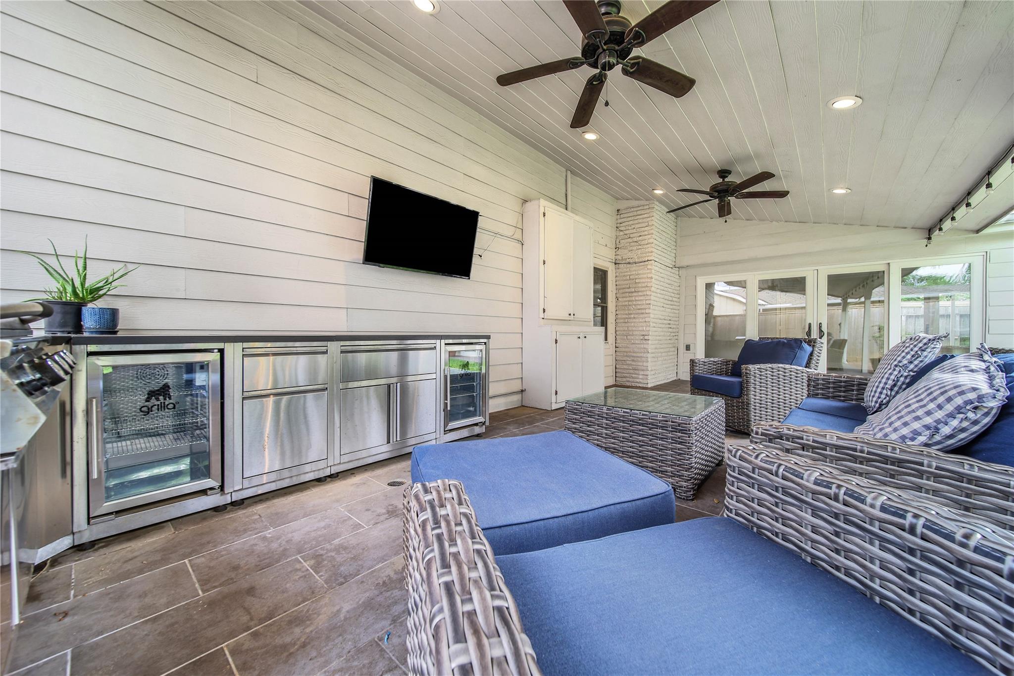 1034 Thornton Road