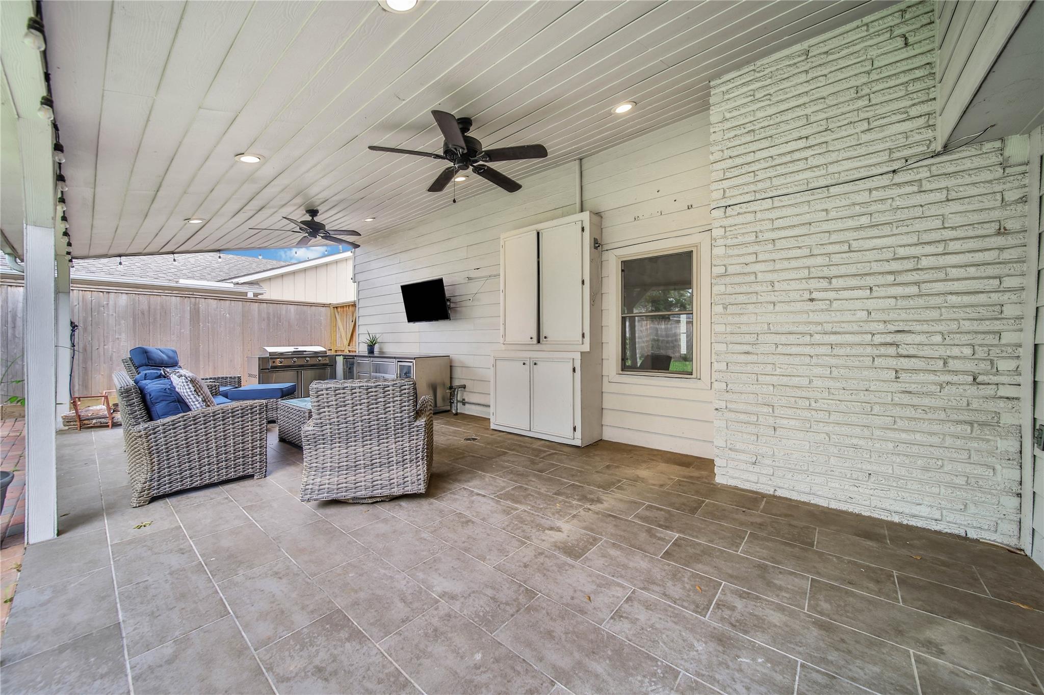 1034 Thornton Road