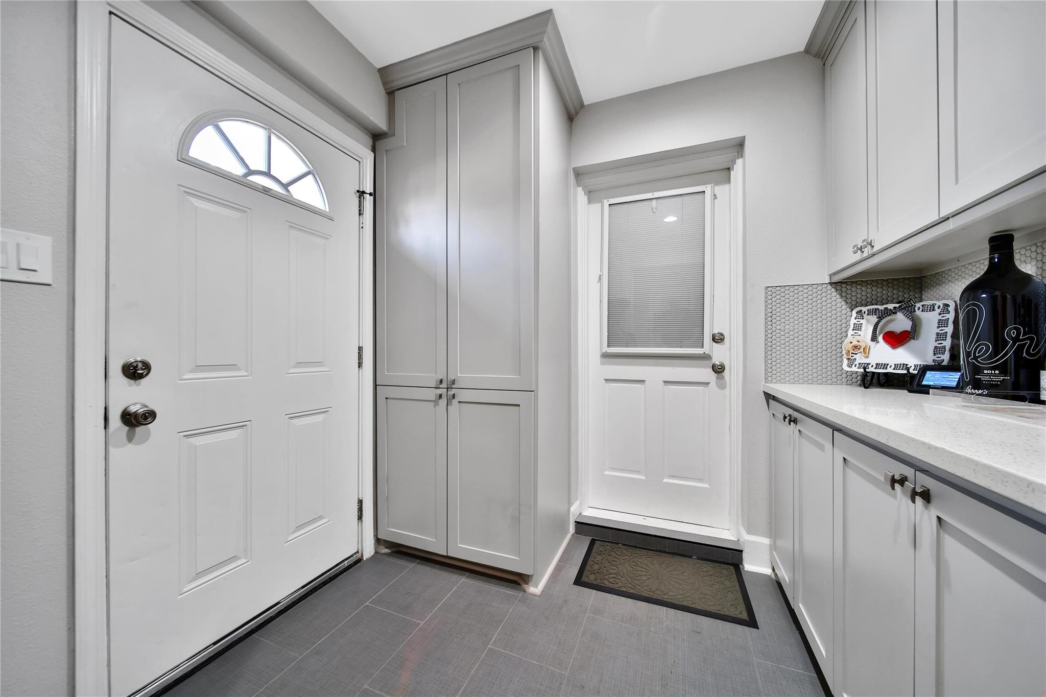 1018 Candlelight Lane