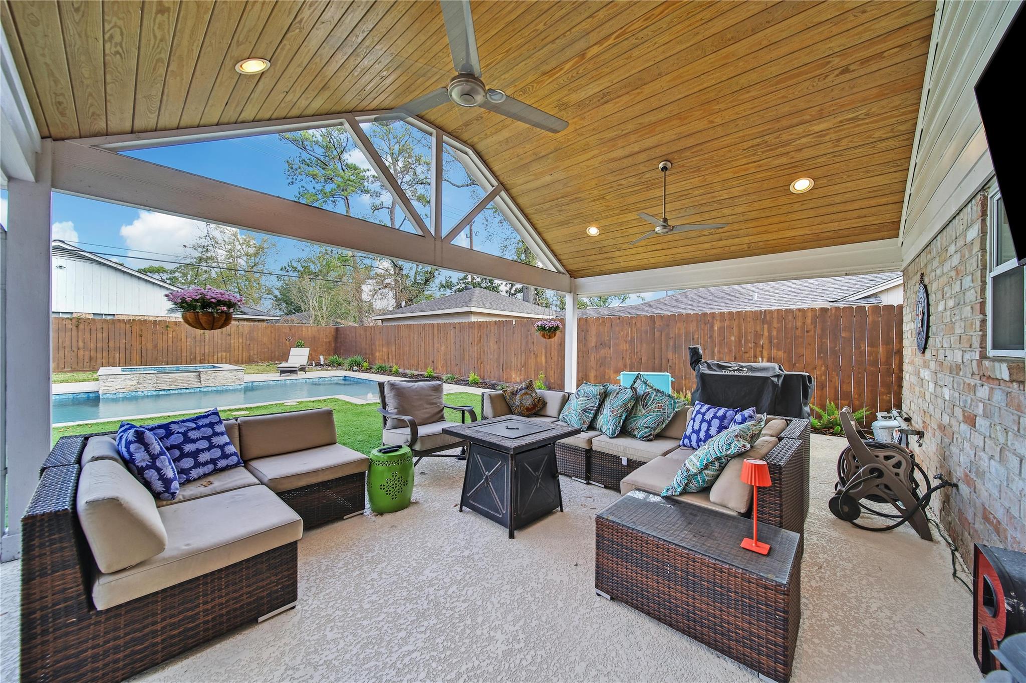 1018 Candlelight Lane