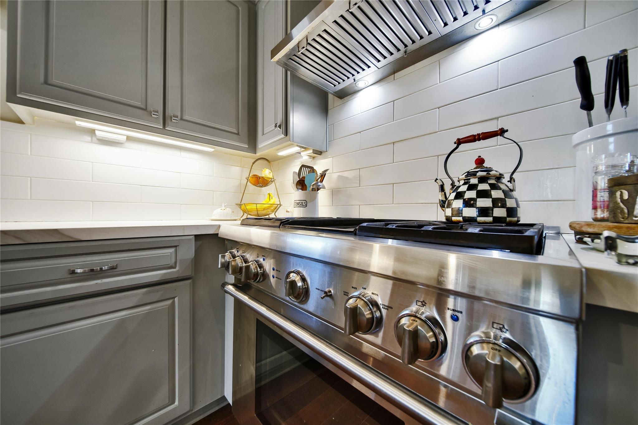 1018 Candlelight Lane