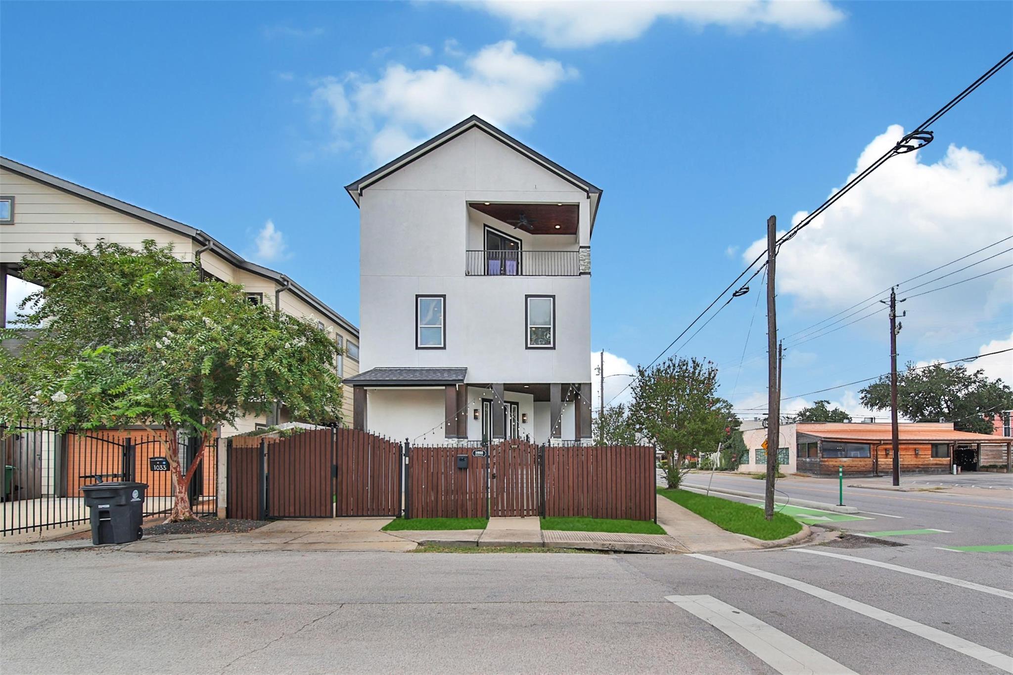 1035 Herkimer Street