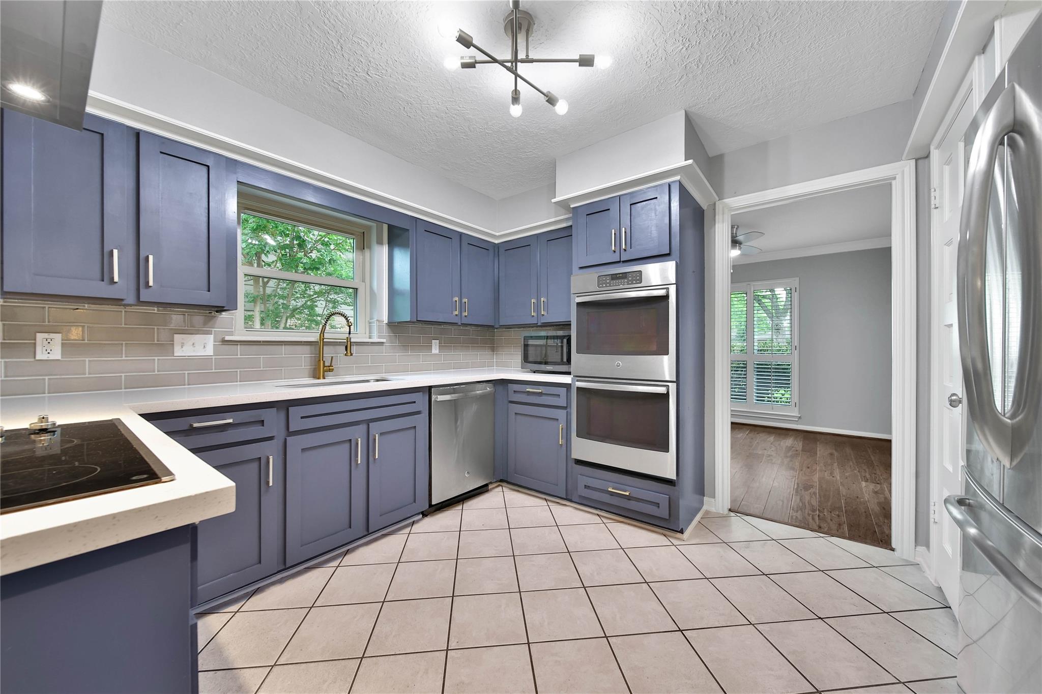 10915 Holly Springs Drive