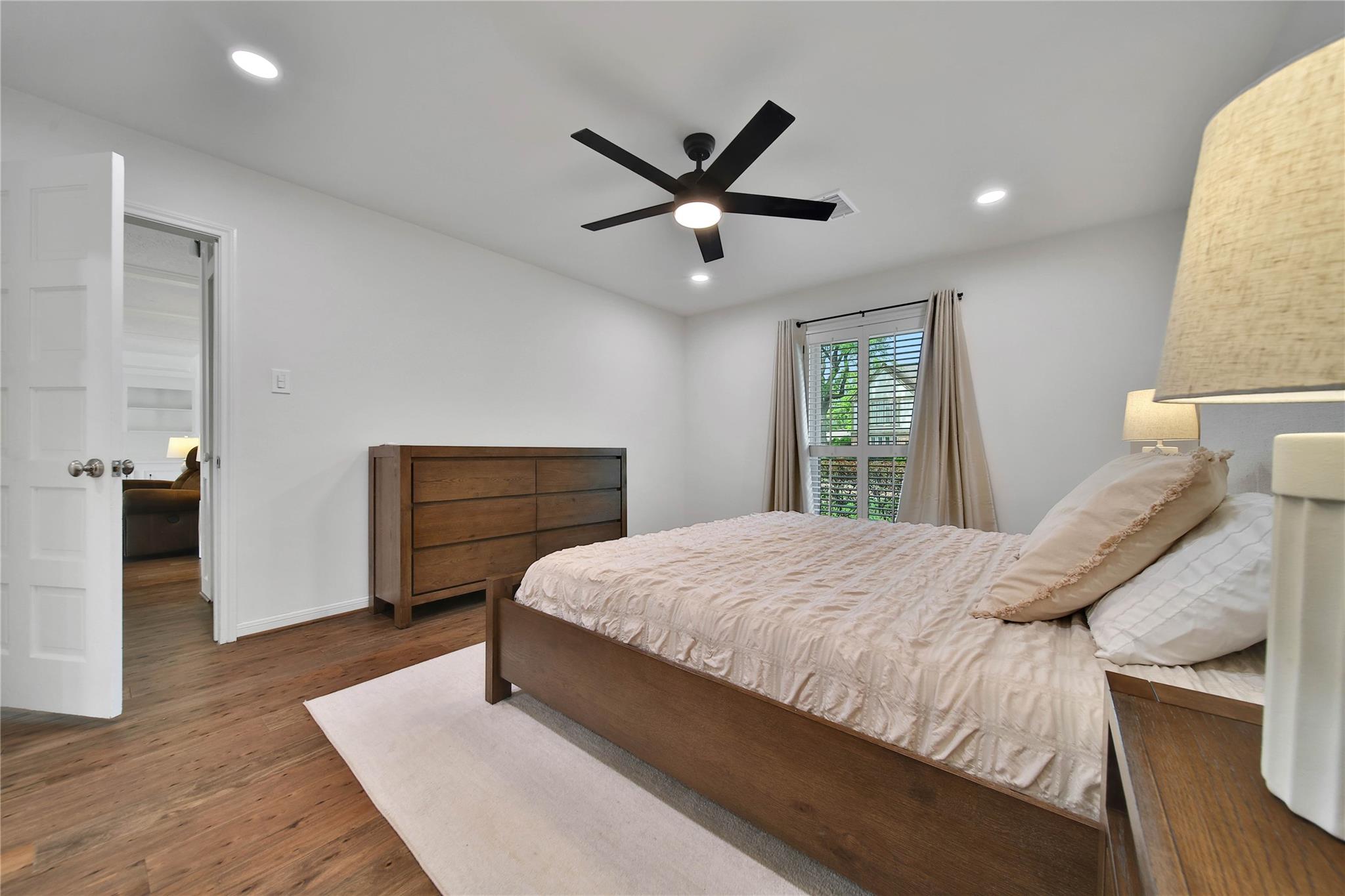 10915 Holly Springs Drive