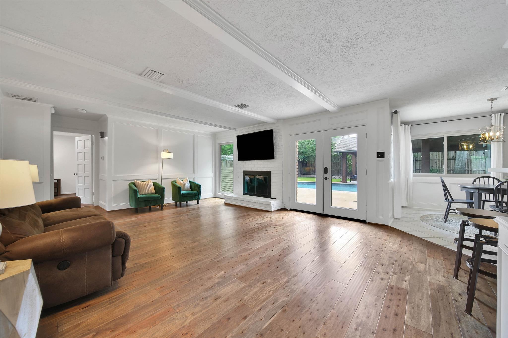 10915 Holly Springs Drive