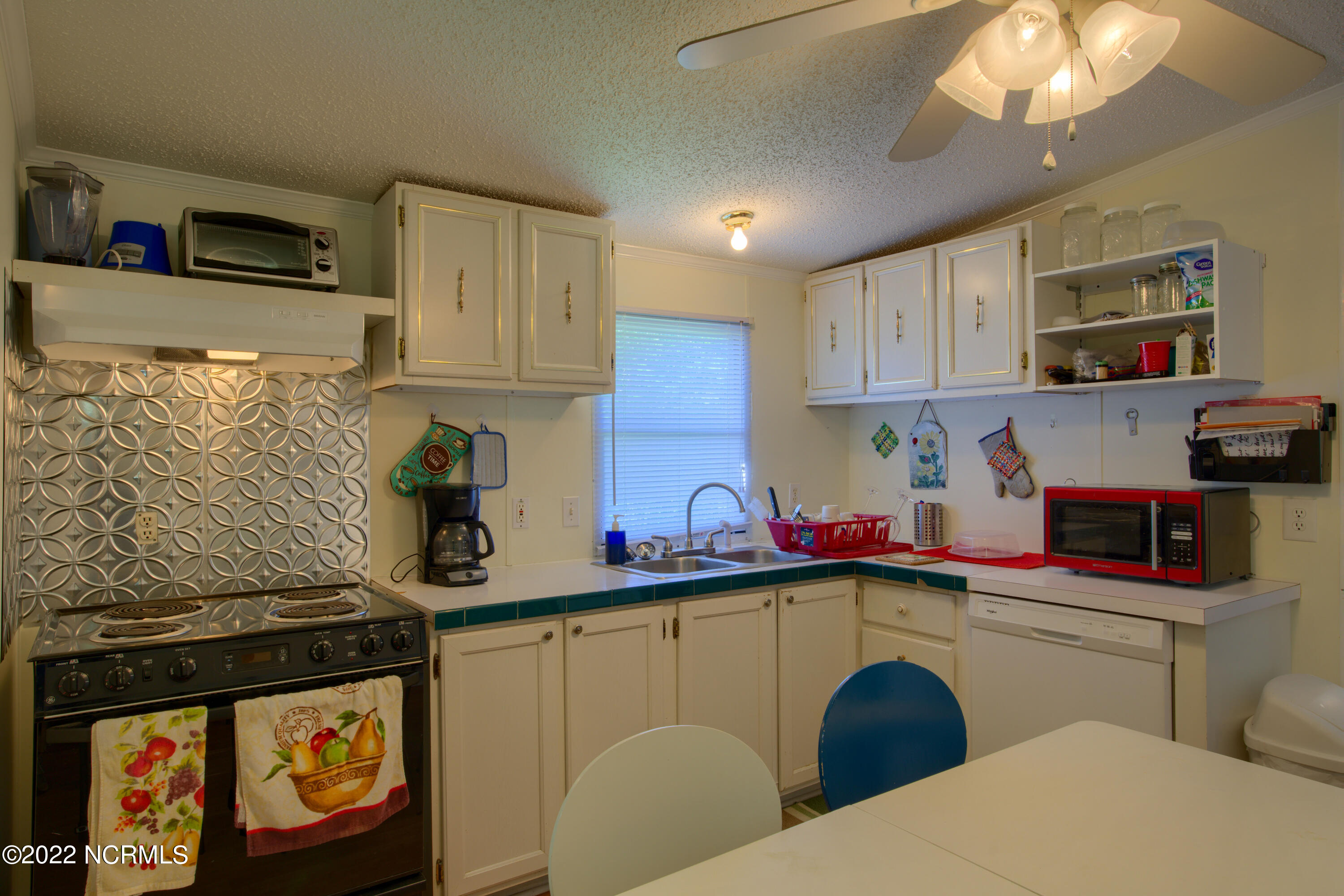 140 Seabird Lane