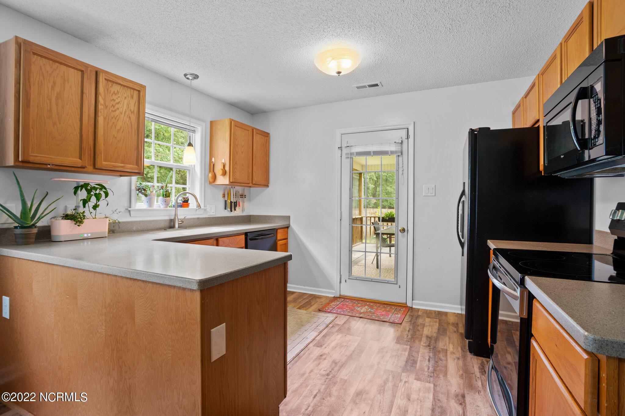 136 Forest Bluff Drive