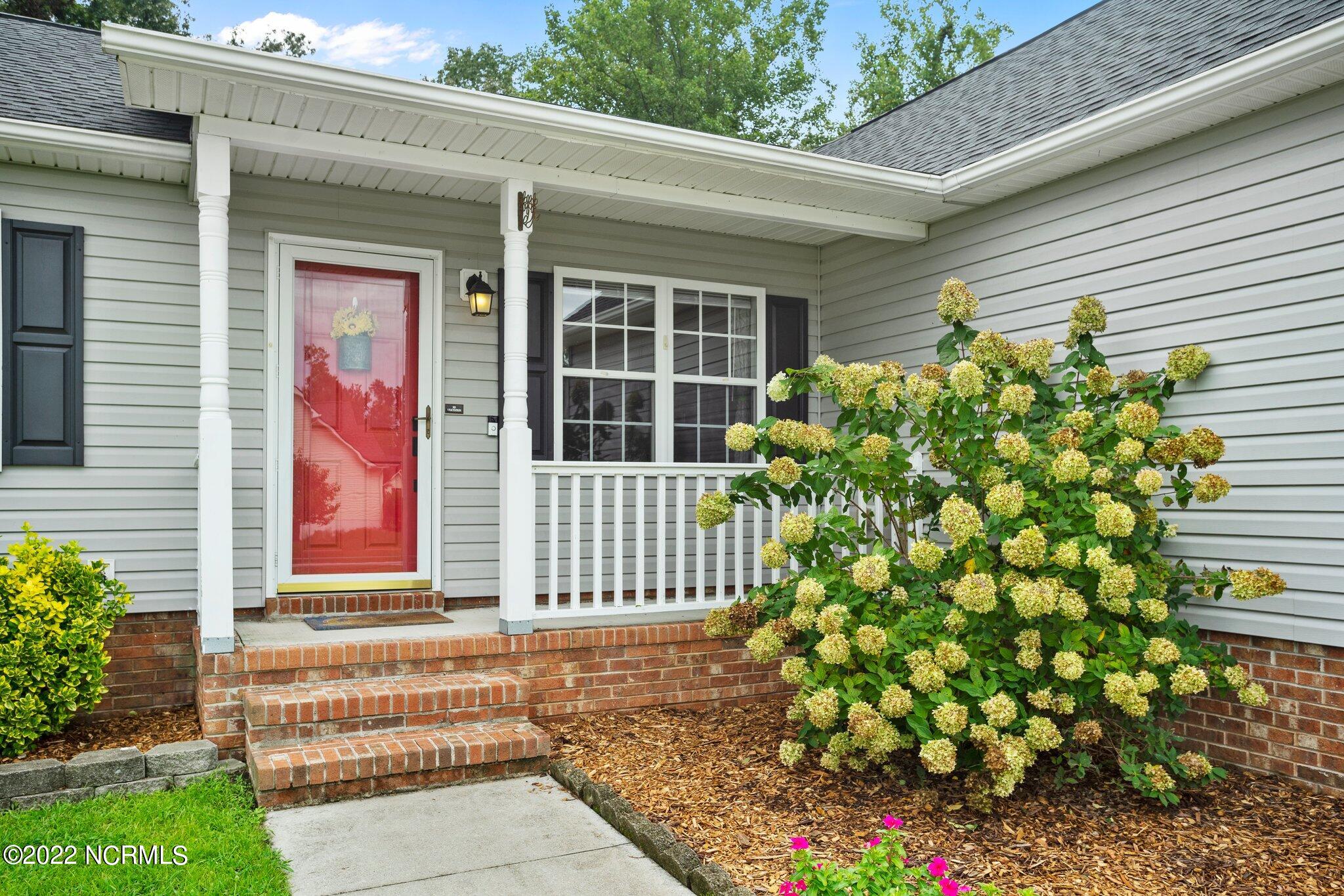 136 Forest Bluff Drive