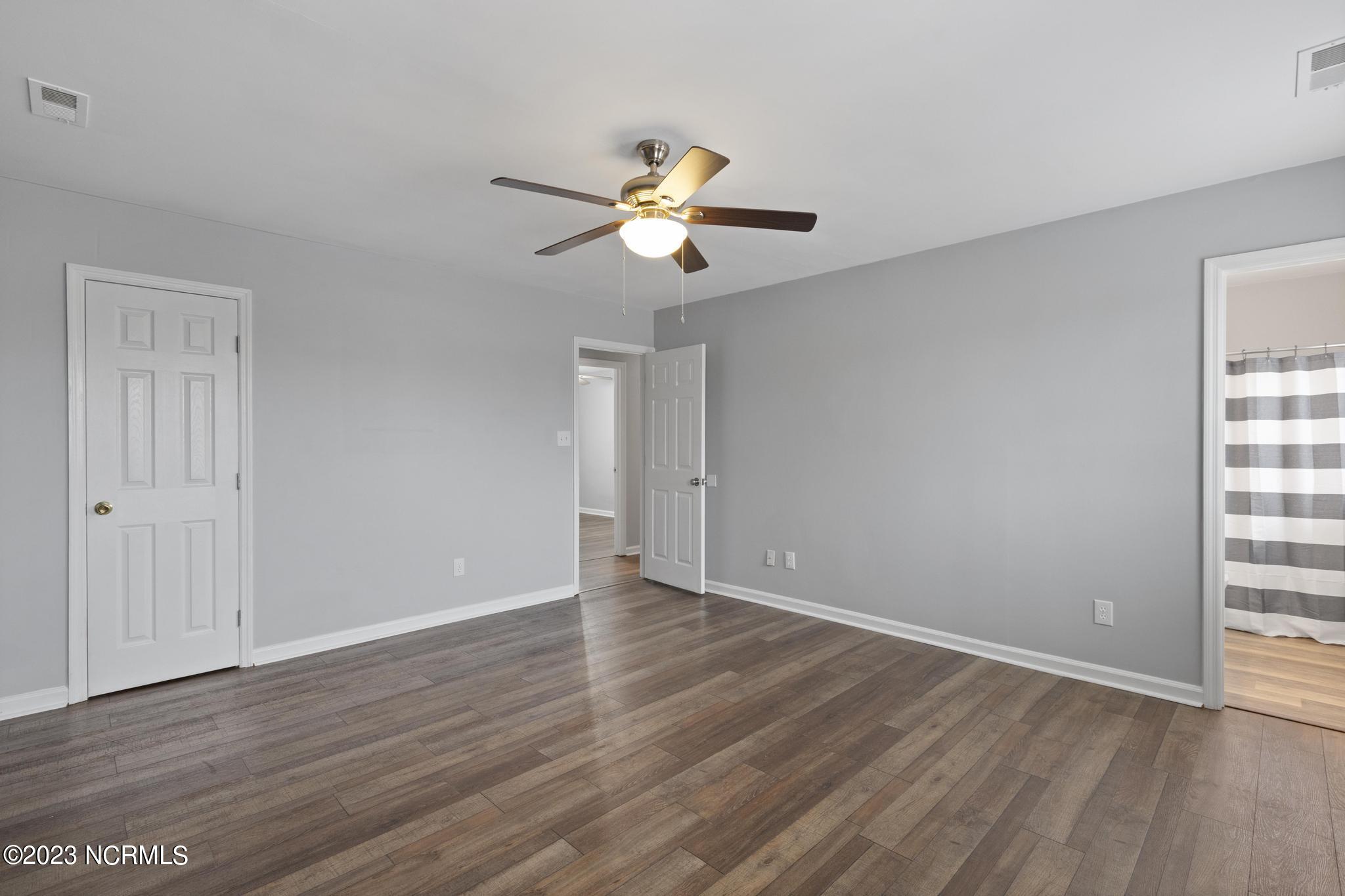 207 Rosewood Circle