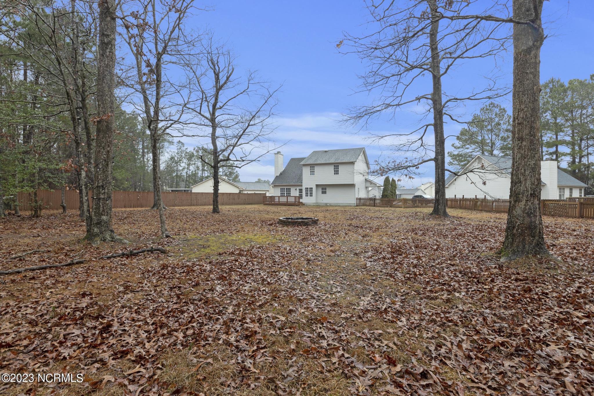 207 Rosewood Circle