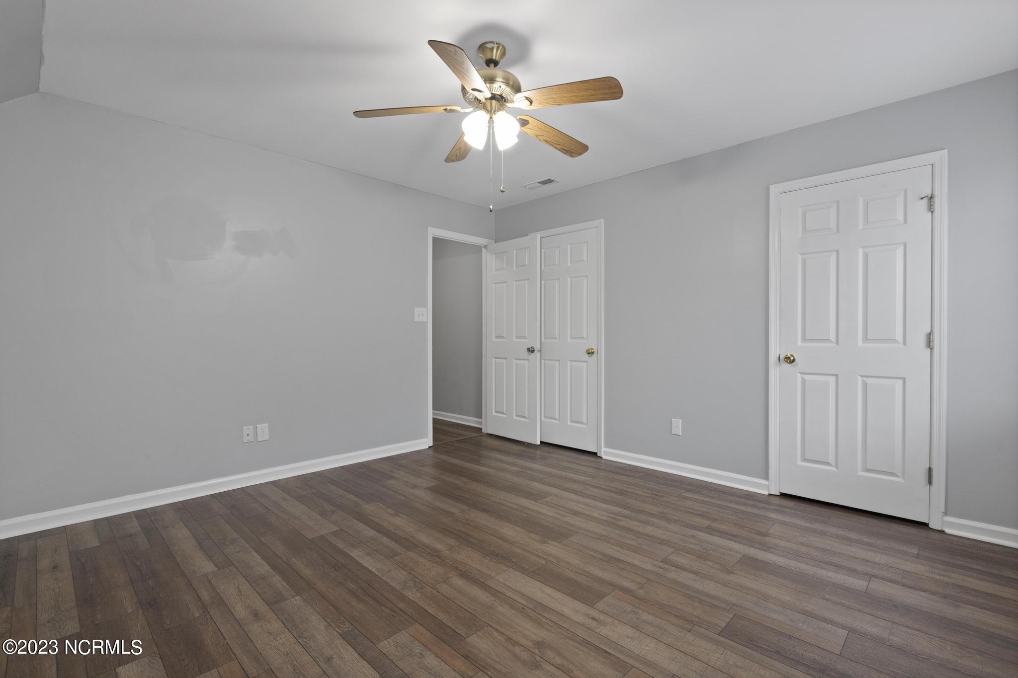 207 Rosewood Circle