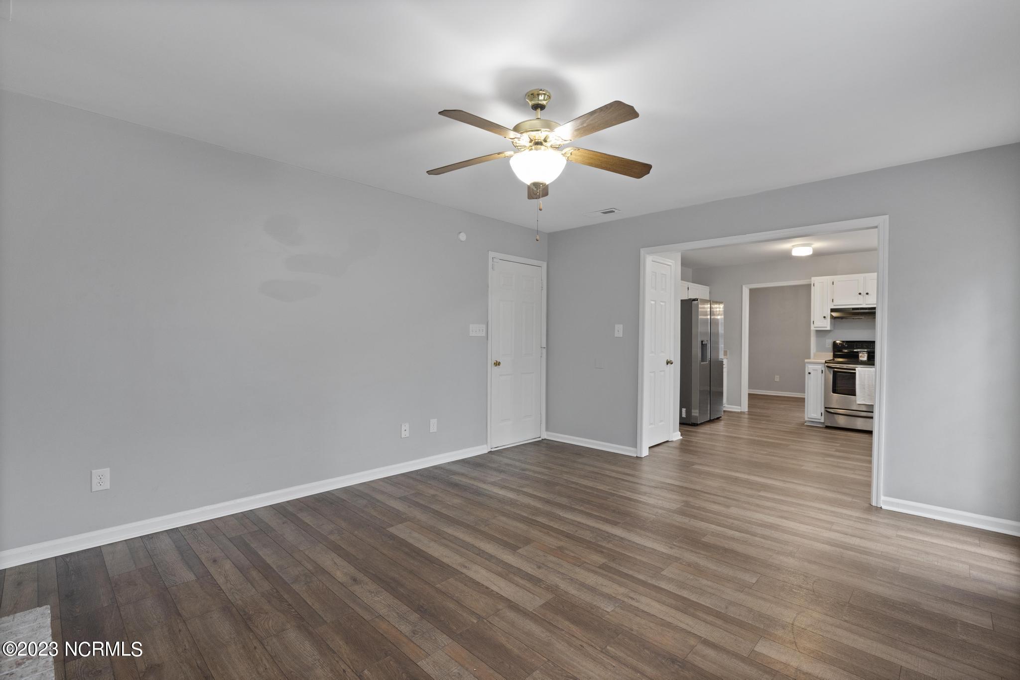 207 Rosewood Circle