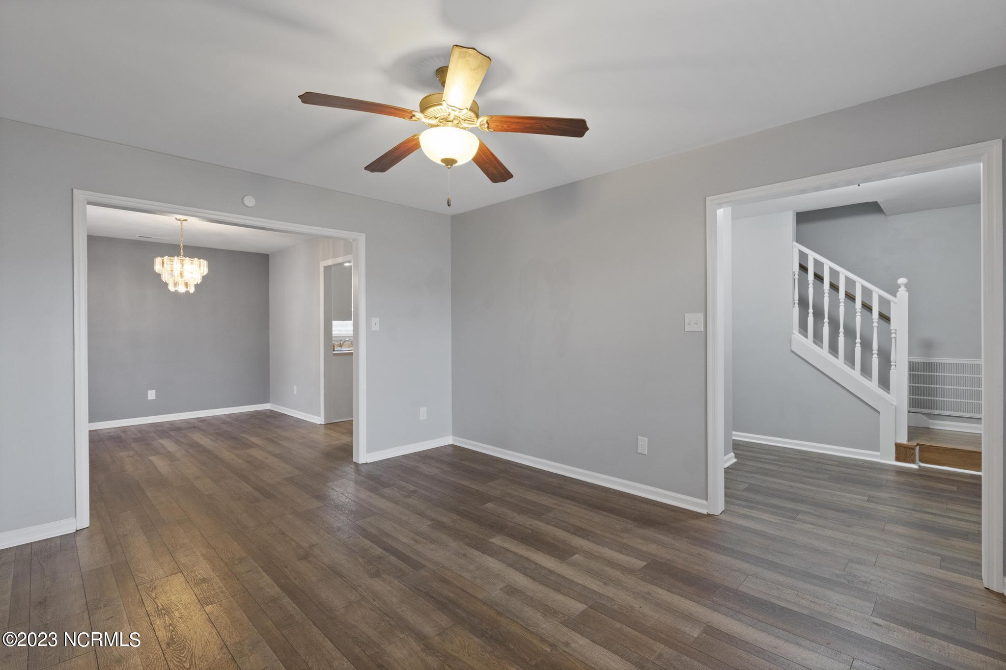 207 Rosewood Circle