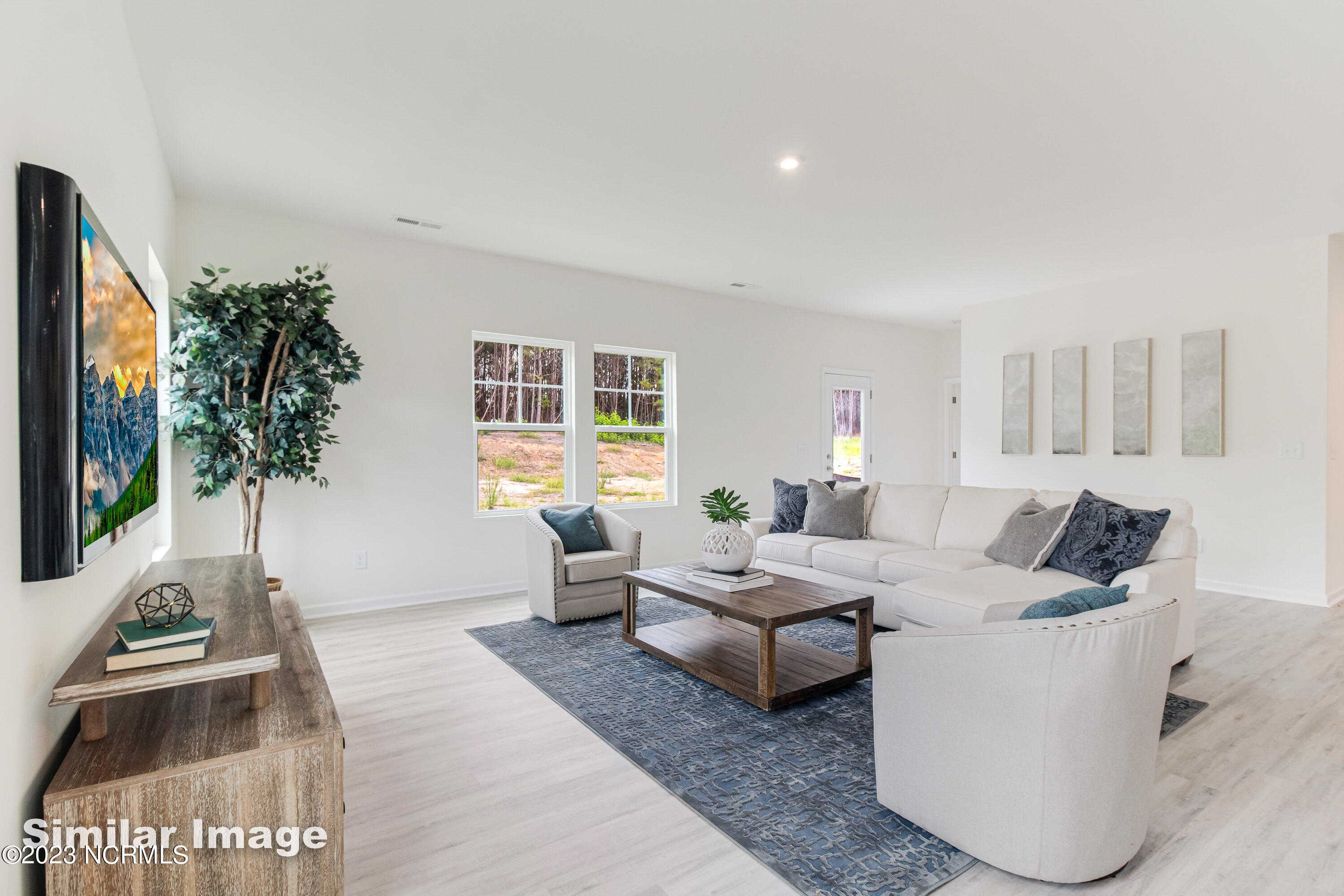 1532 E Black Squirrel Lane